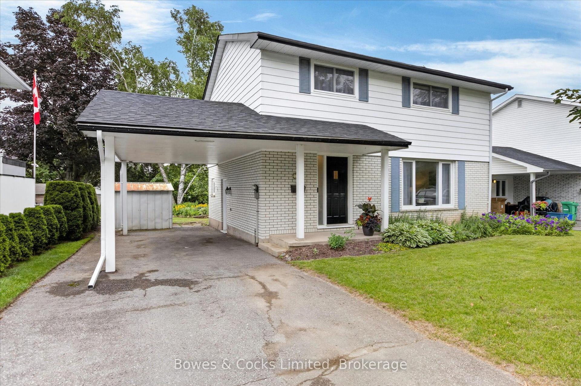 1228 Bathurst Street, Peterborough — Detached for sale, photo 1