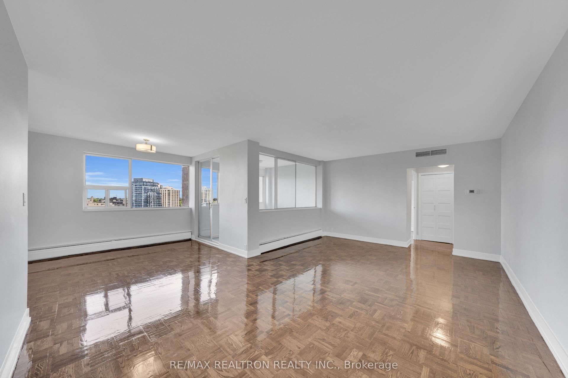 9 Deer Park Crescent 1202 #1202, Toronto — Condo for lease, photo 1