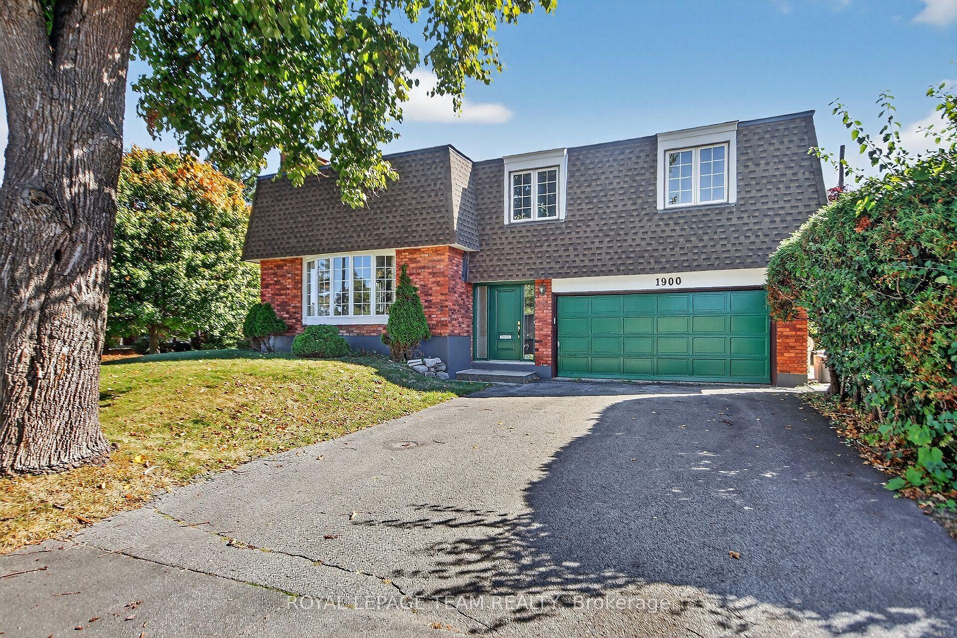1900 Southampton Court — photo 1