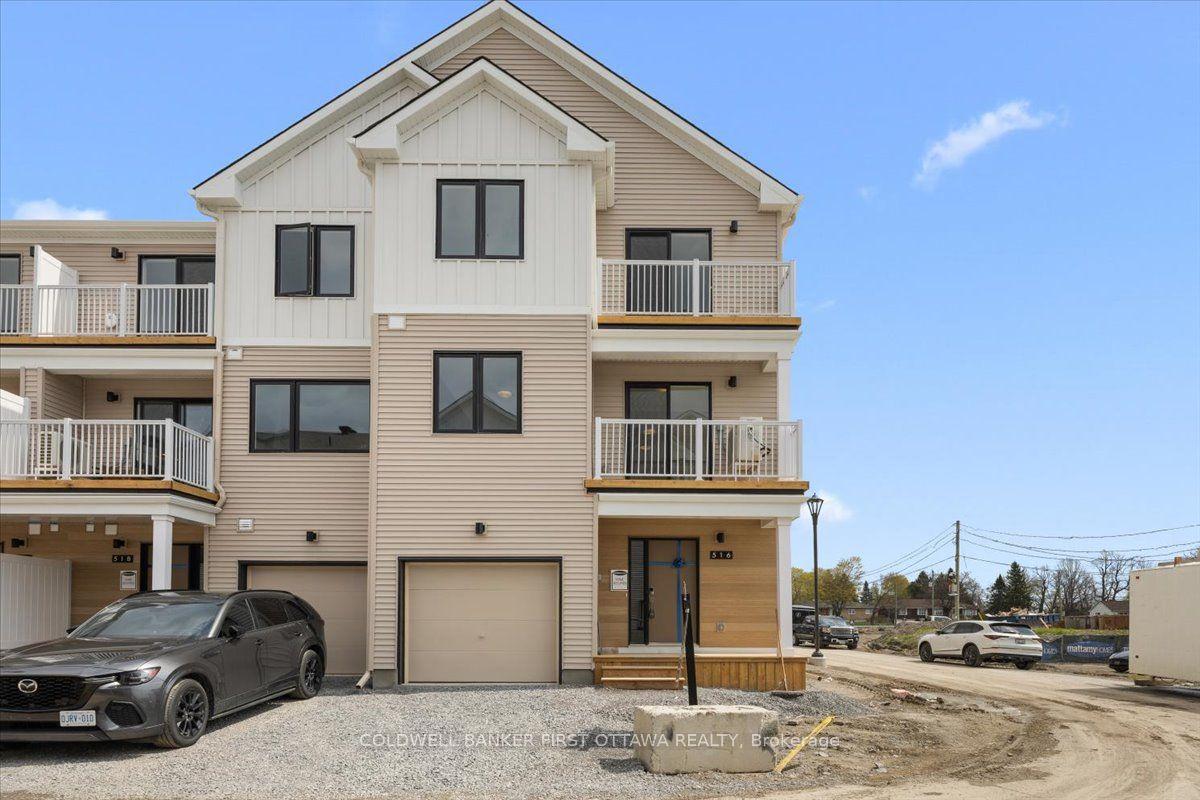 516 CELESTINE Private — photo 1