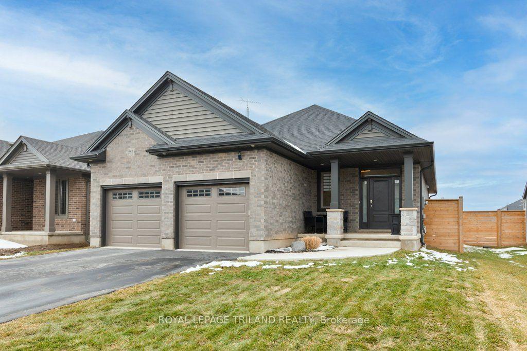 252 Renaissance Drive — photo 1