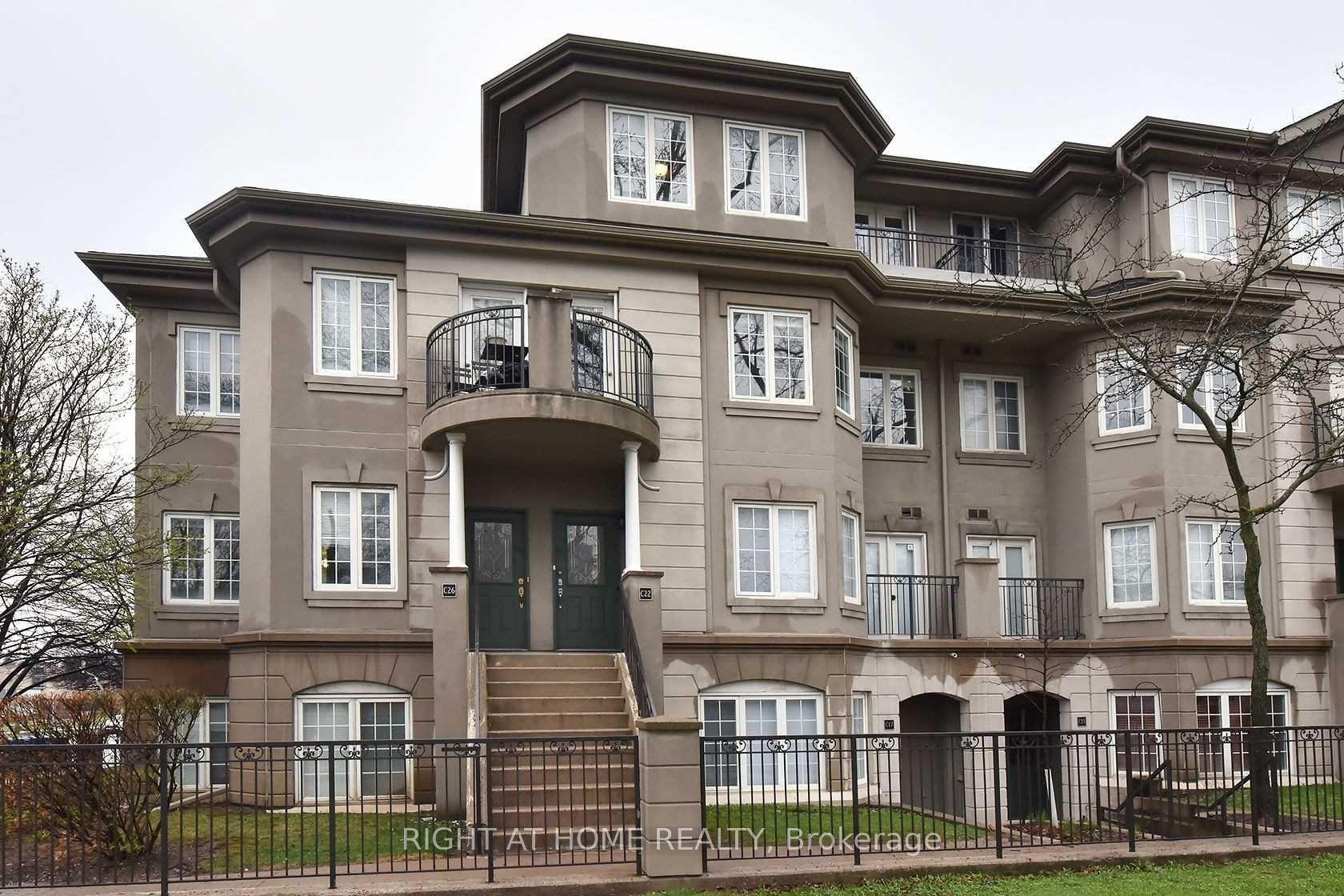 108 Finch Avenue W C22 #C22, Toronto — Condo Town for lease, photo 1
