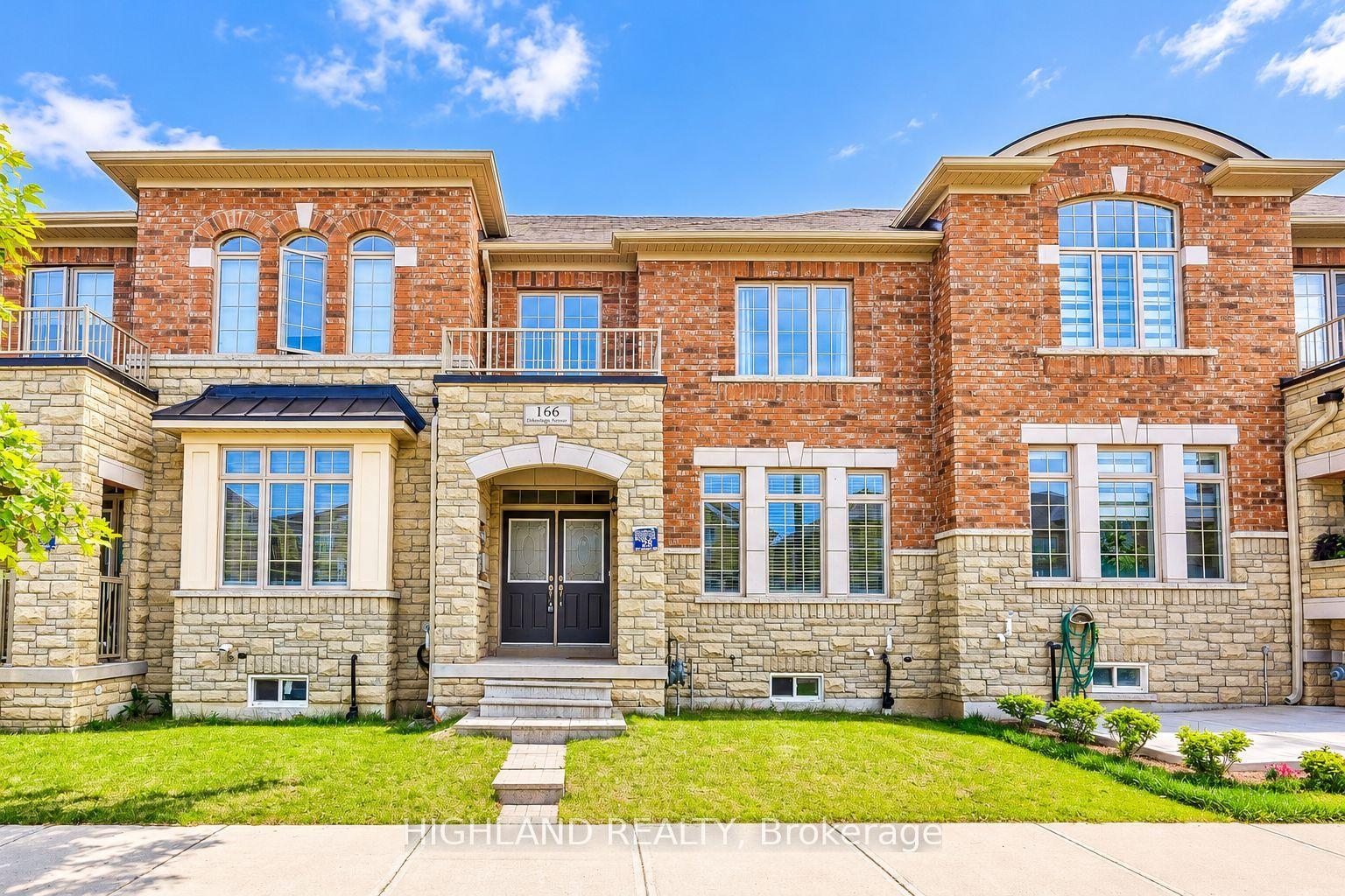 166 Etheridge Avenue, Milton — Townhouse for lease, photo 1