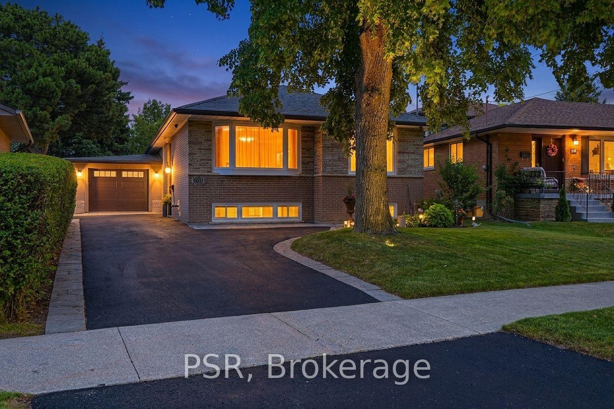 61 Robinglade Drive, Toronto — Detached for sale, photo 1