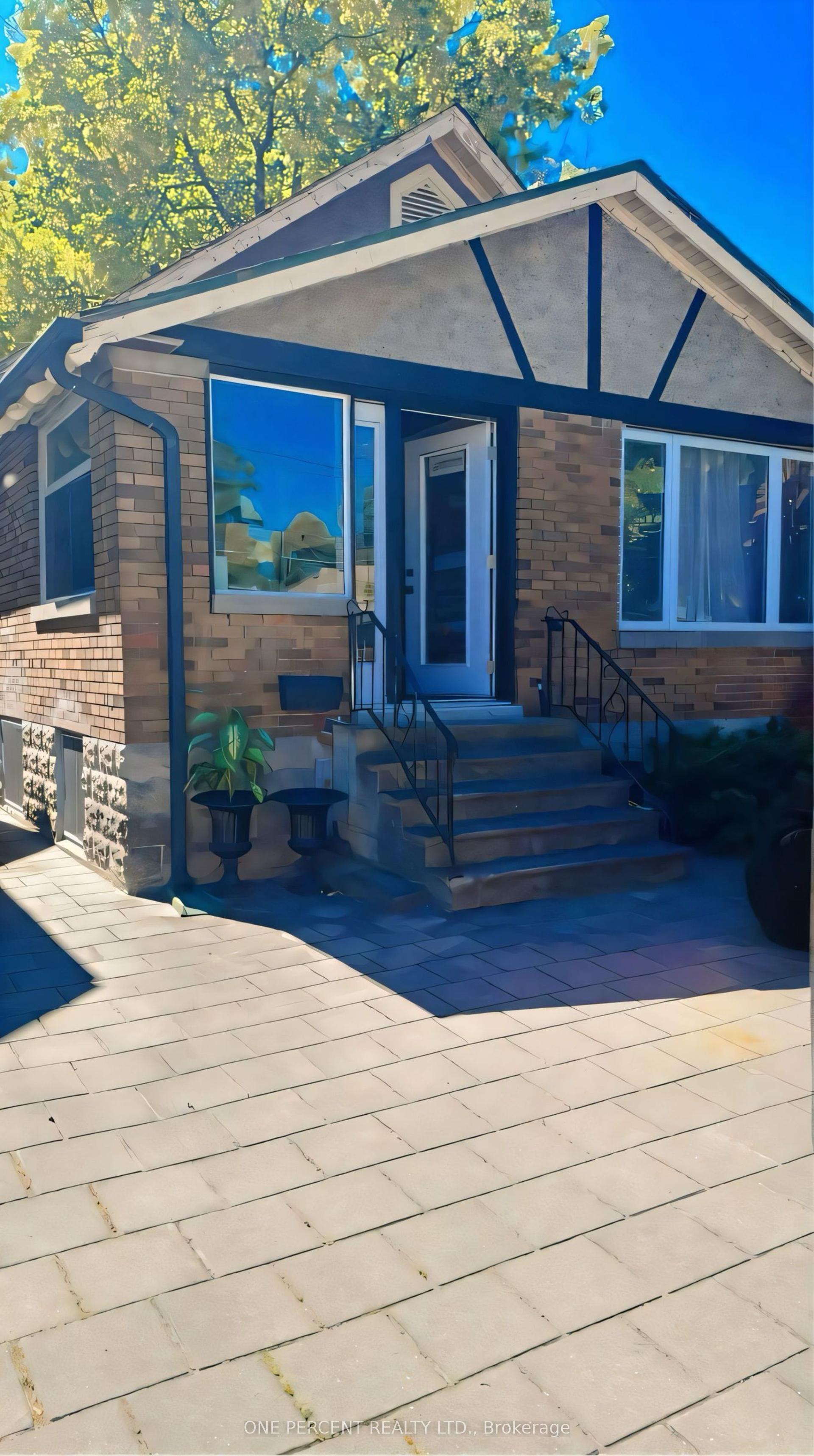 13 Moir Street — photo 1