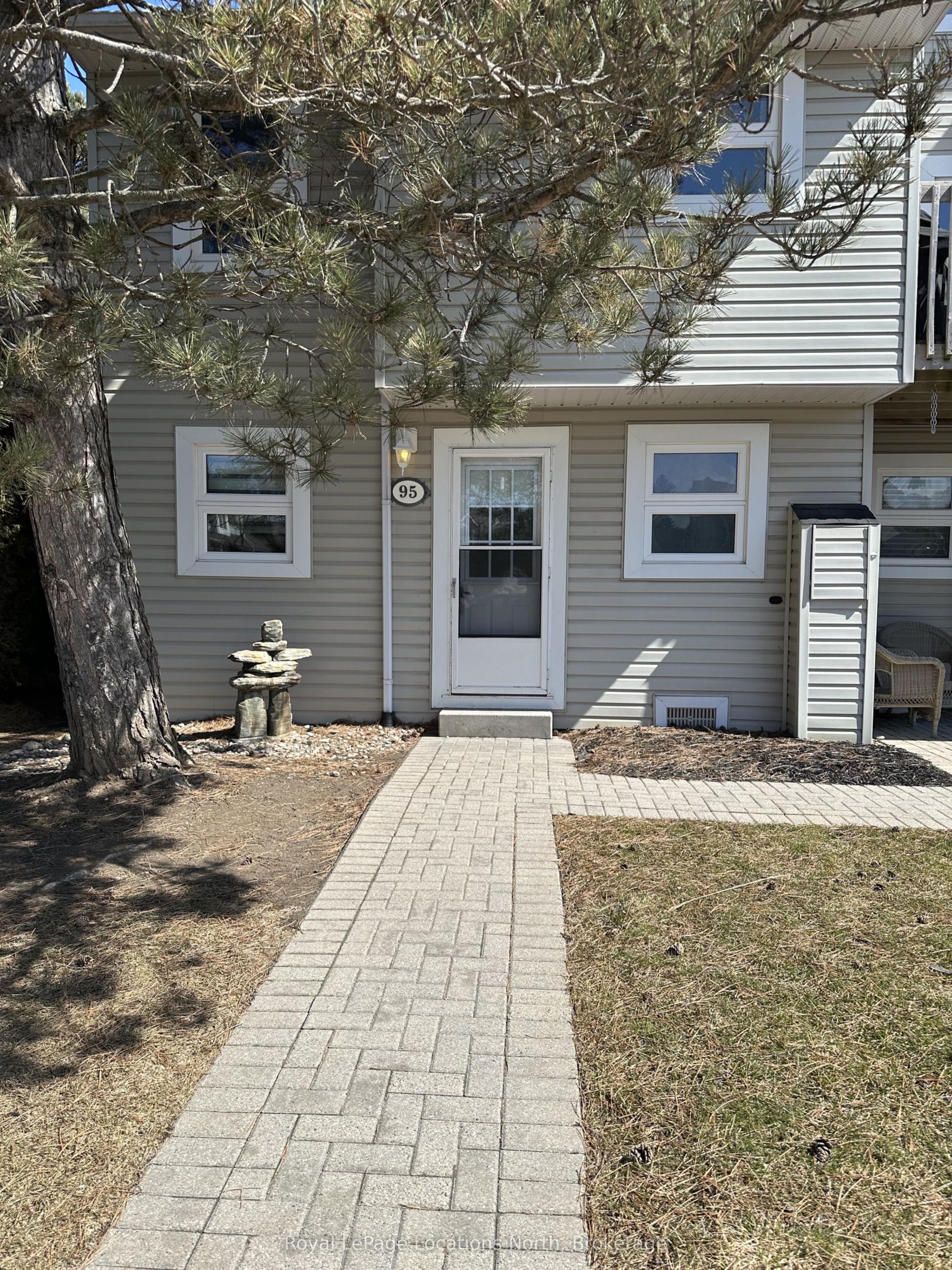 127 Alfred Street W 95 #95, Blue Mountains — Condo Town for lease, photo 1