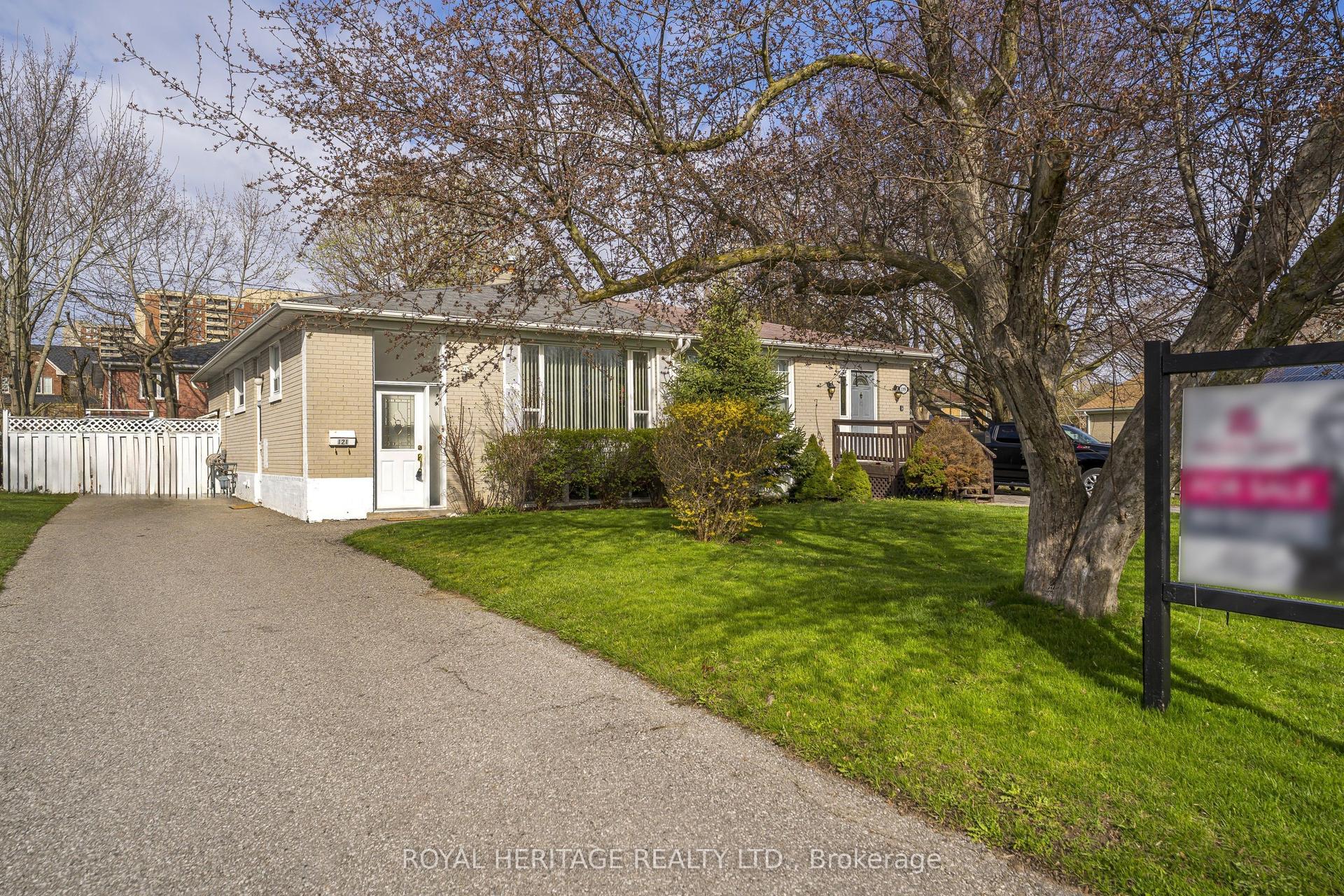 121 Tulloch Drive — photo 1