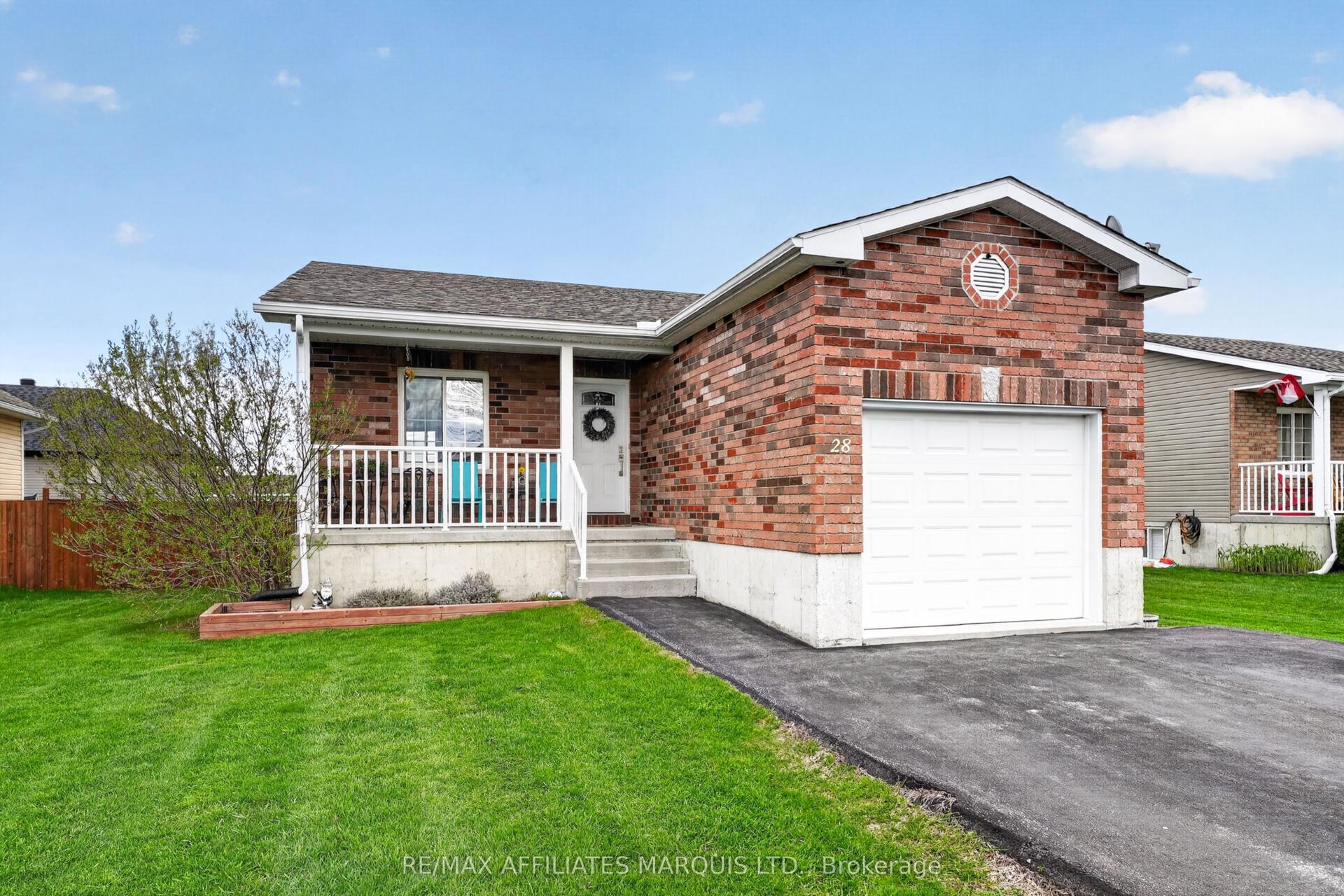 28 Cherry Avenue — photo 1