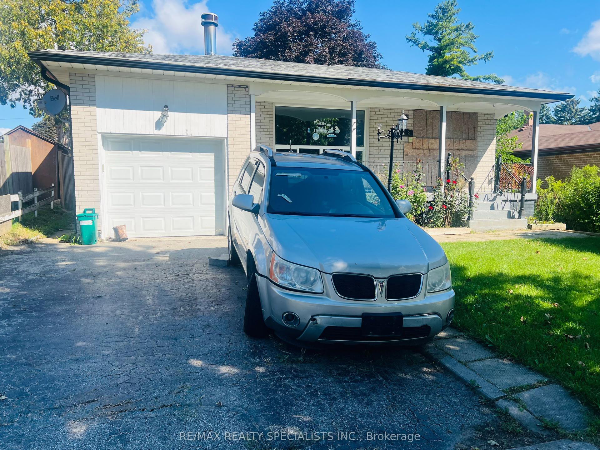 22 Griselda Crescent, Toronto — Detached for sale, photo 1