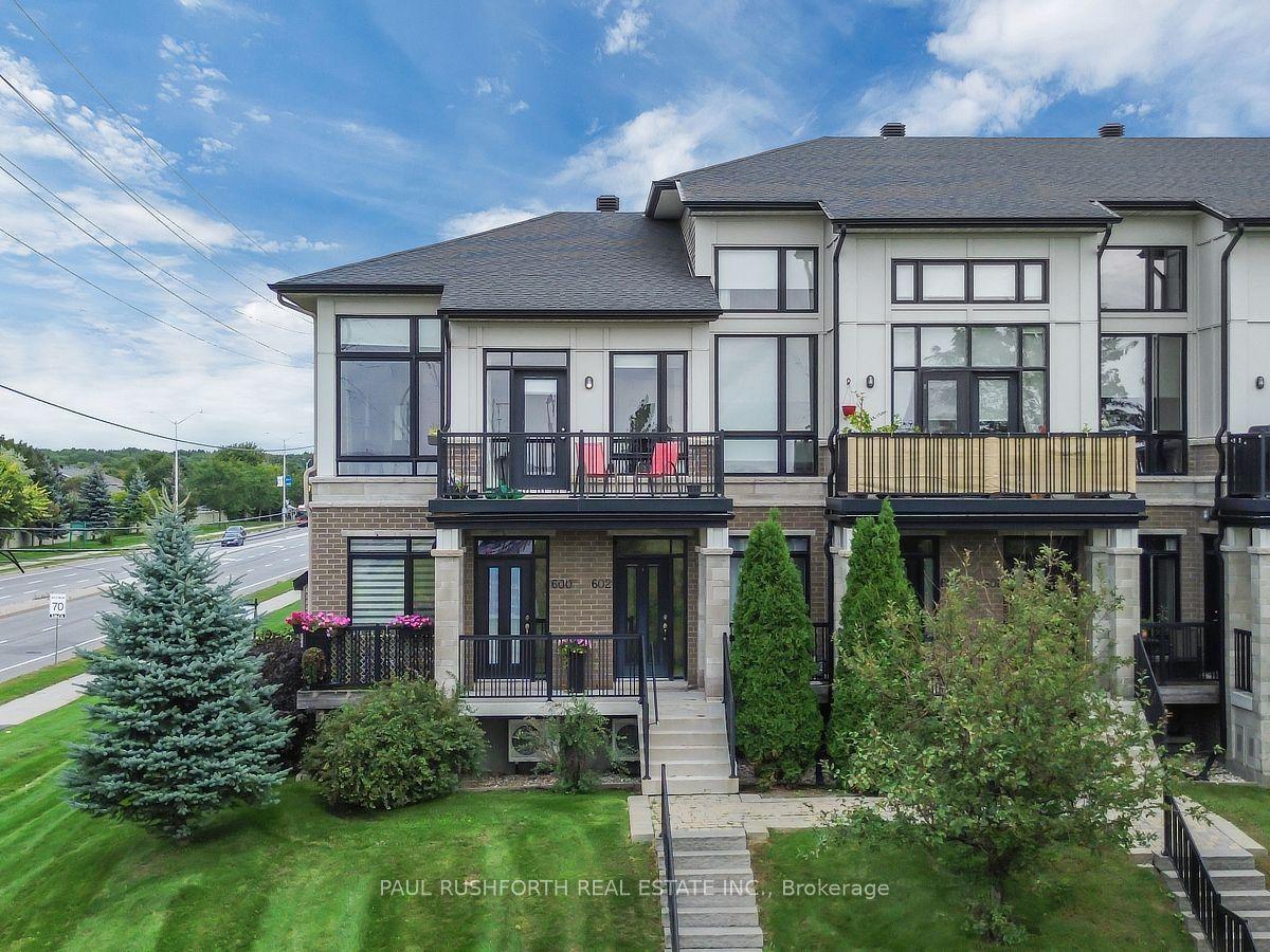 602 Brian Good Avenue, Blossom Park - Airport and Area — Condo Town for lease, photo 1