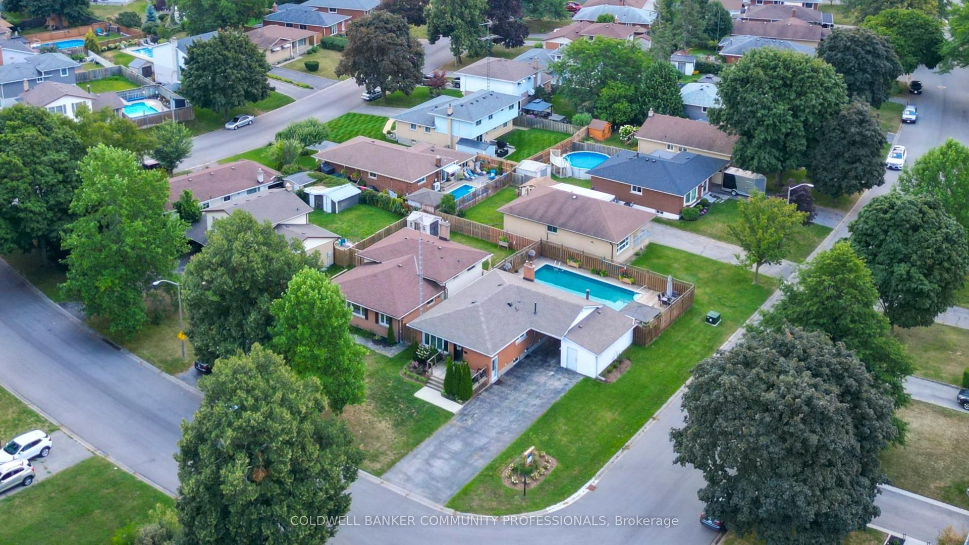 2 Allanton Boulevard, Brantford — Detached for sale, photo 1