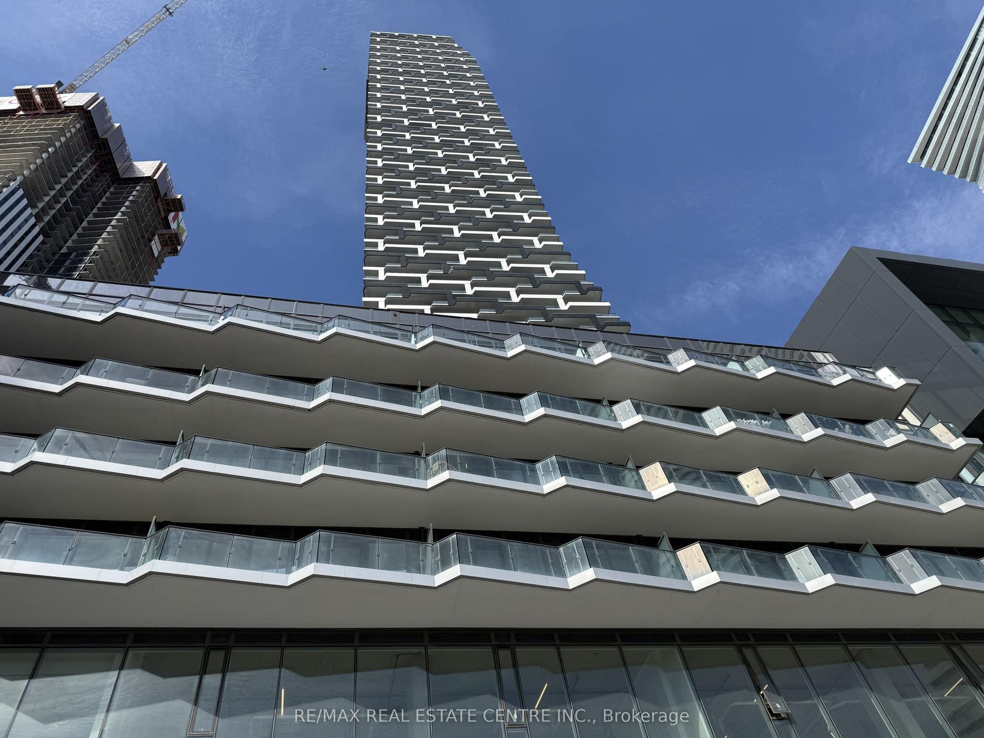 448 Burnhamthorpe Road W 7109 #7109, Mississauga — Condo for lease, photo 1