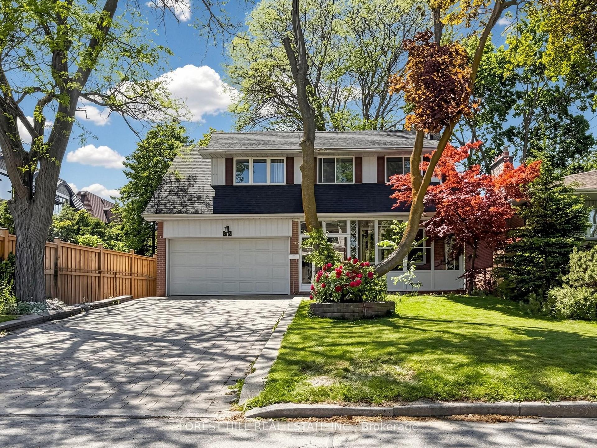 32 Wycliffe Crescent — photo 1