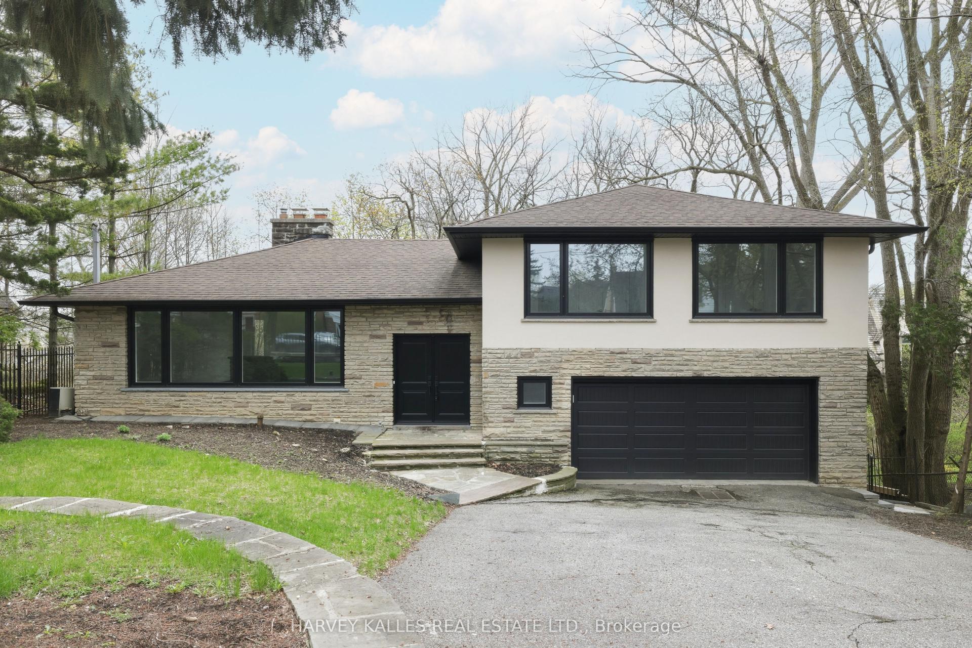 537 Blythwood Road — photo 1