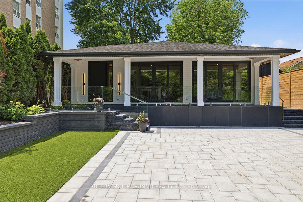 160 Allan Street, Oakville — Detached for sale, photo 1