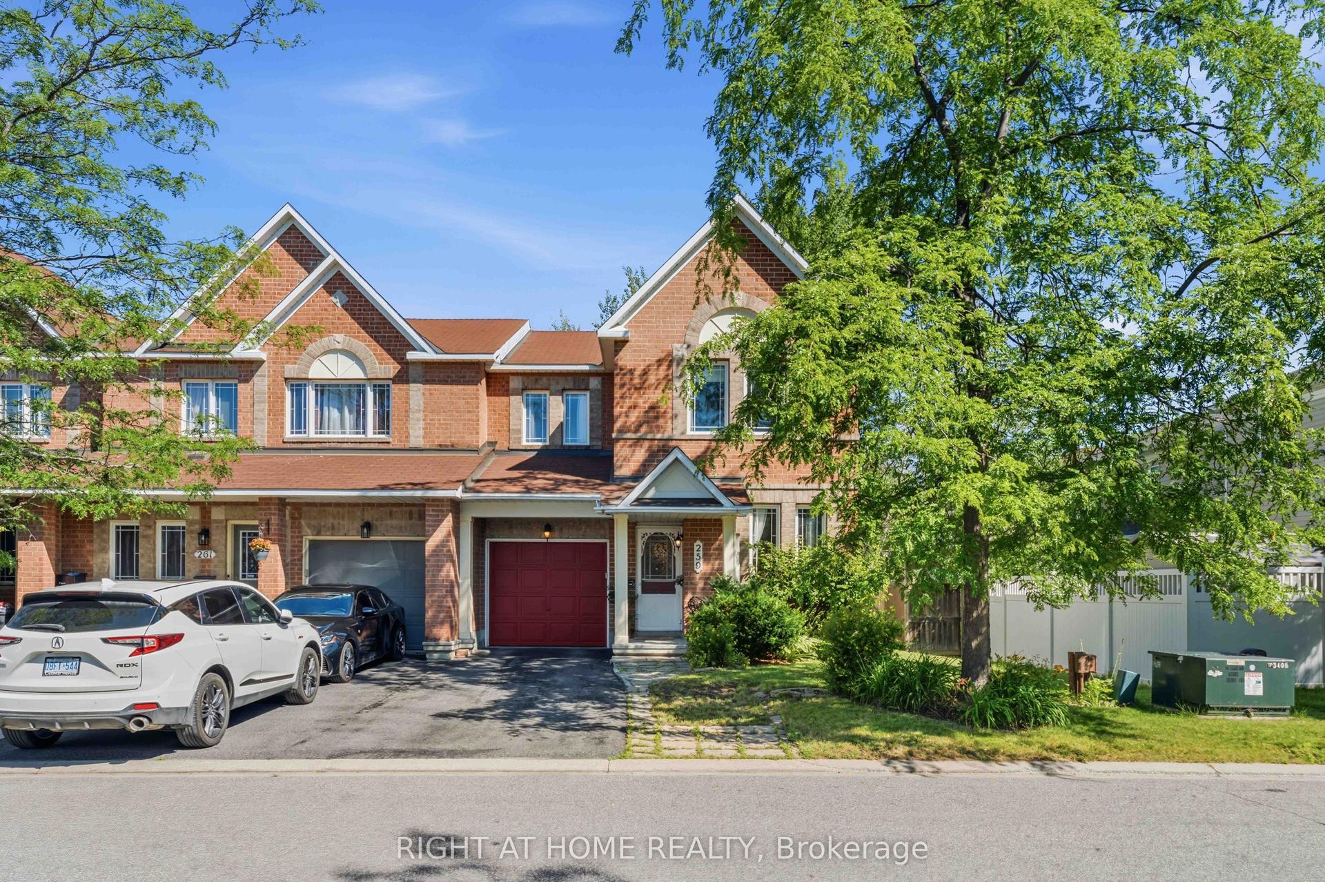 259 Sorento Street, Barrhaven — Townhouse for sale, photo 1