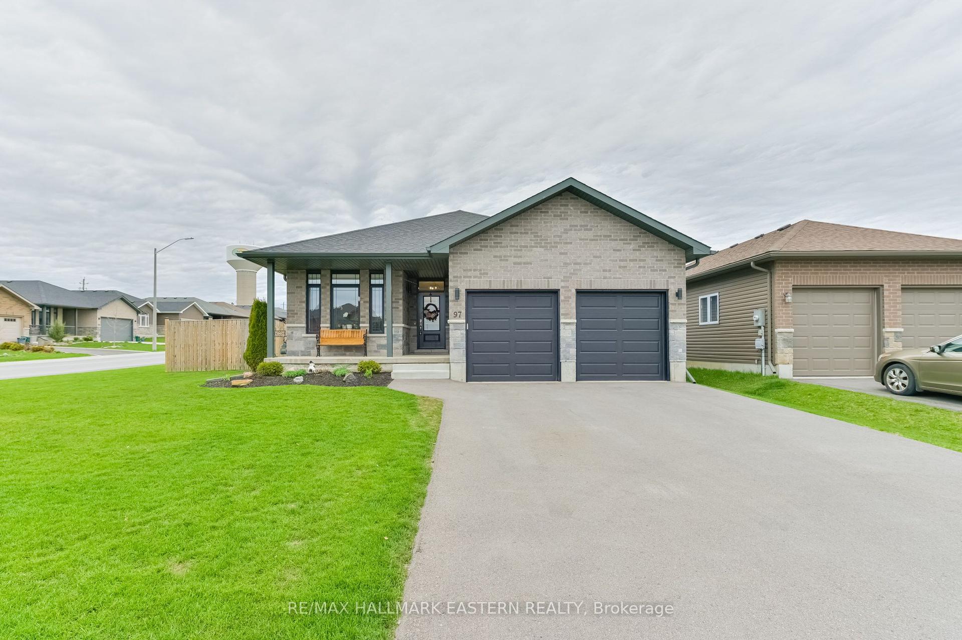 97 Northumberland Boulevard — photo 1