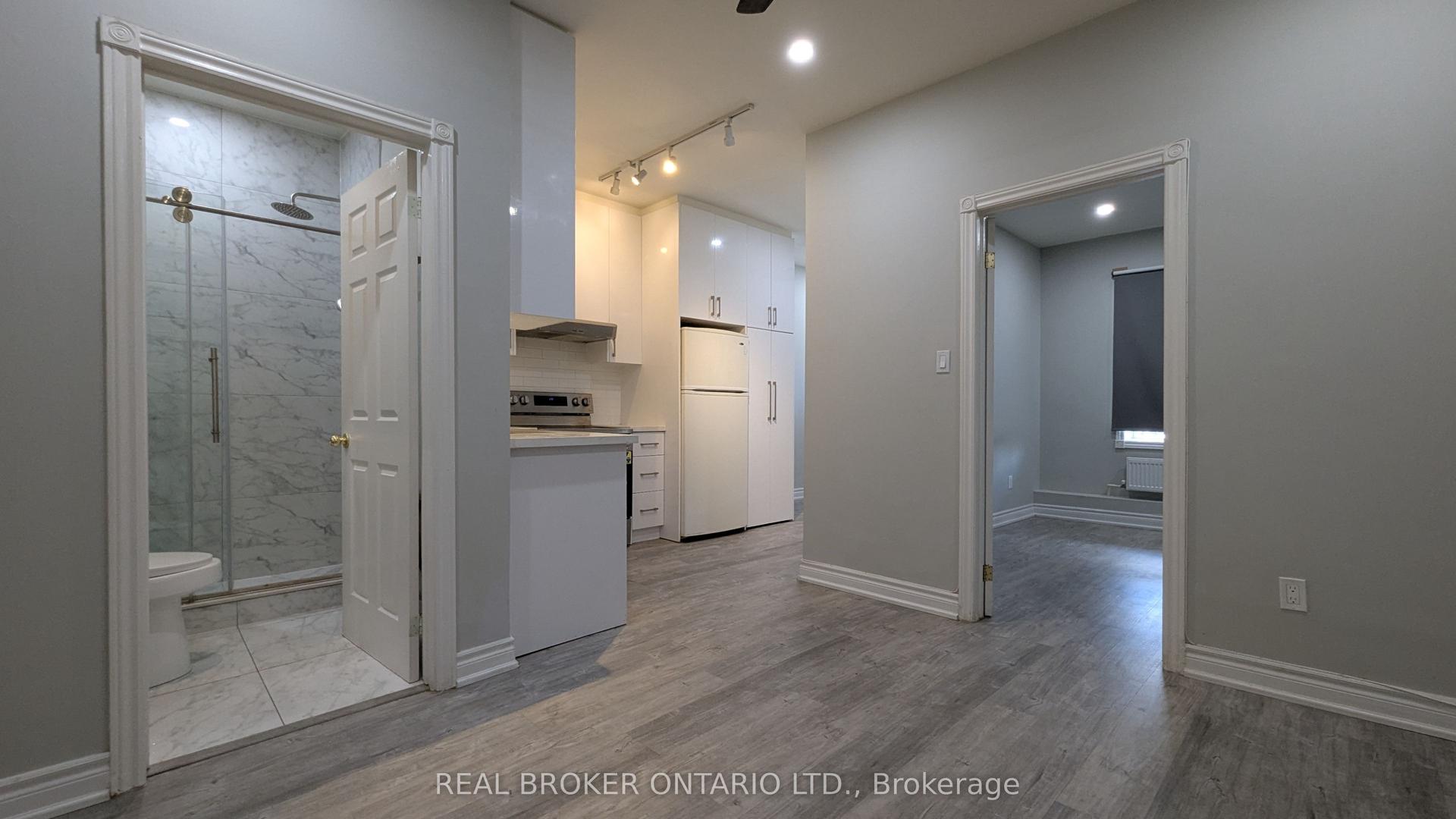 157 Main Street 3 #3, Toronto — Multiplex for lease, photo 1