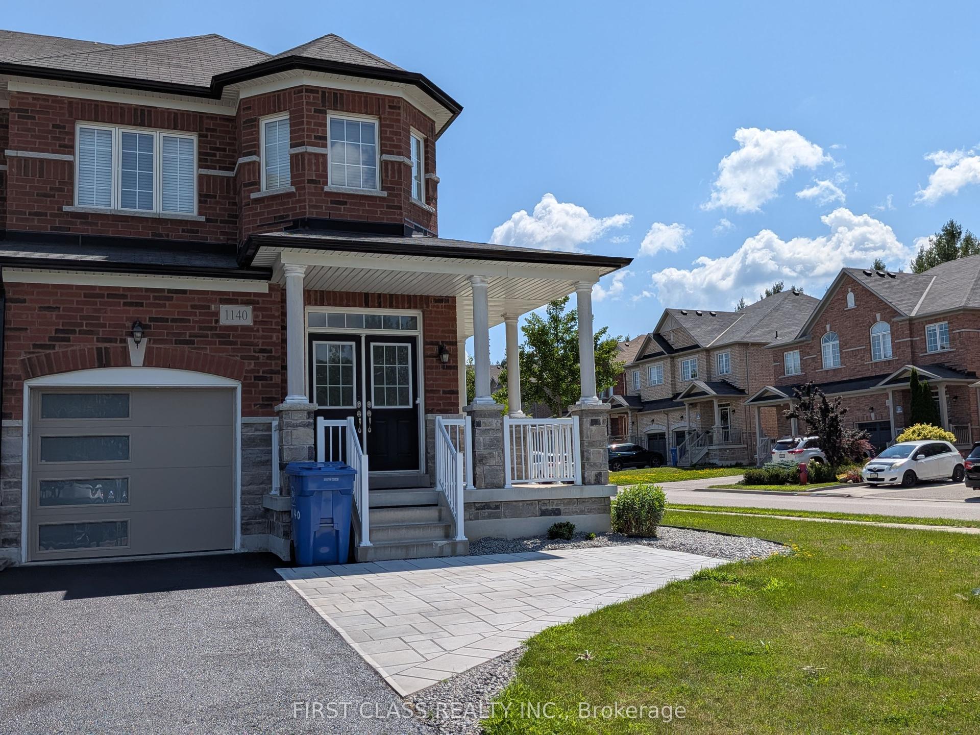 1140 Stuffles Crescent, Newmarket — Semi-Detached for lease, photo 1