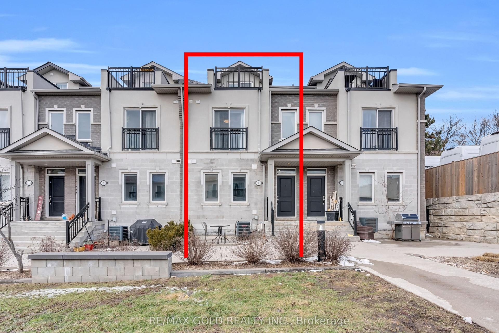 1030 Dunsley Way 06 #06 — photo 1