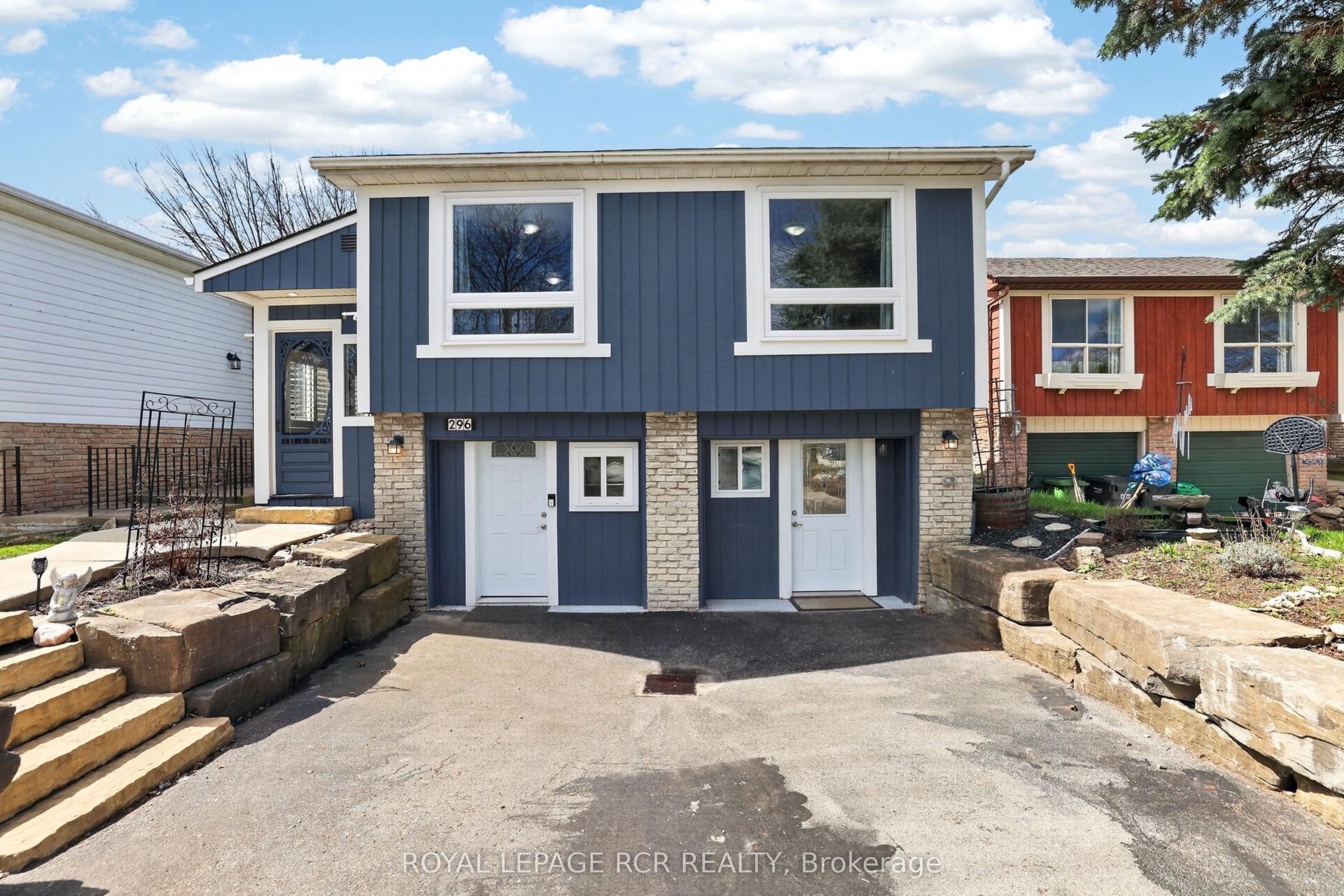 296 Whitehead Crescent — photo 1