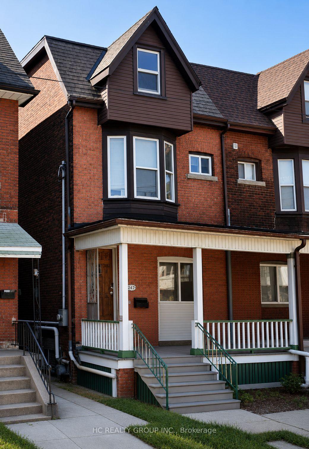 562 Bathurst Street, Toronto — Semi-Detached for lease, photo 1