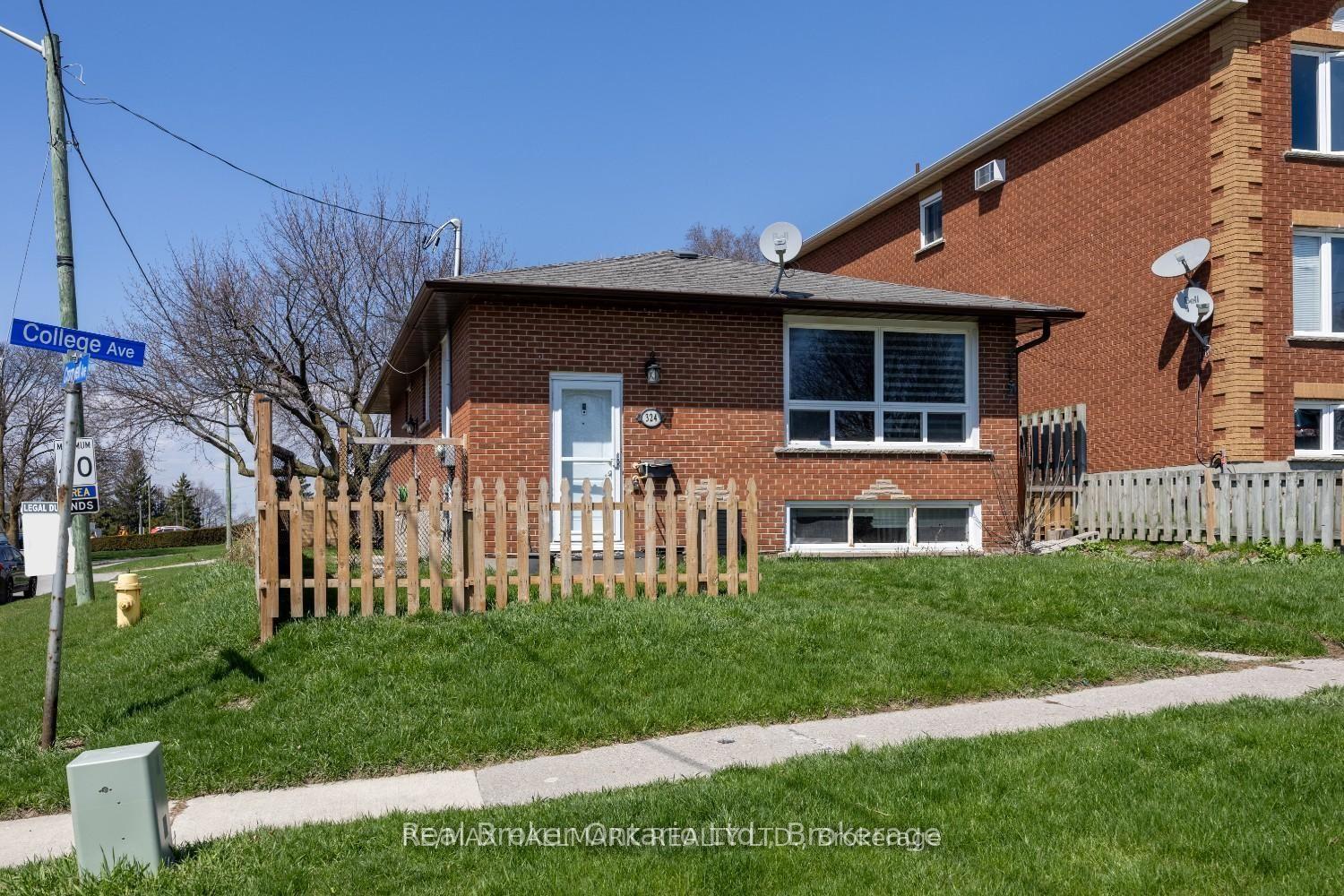 324 College Avenue Main #Main, Oshawa — Multiplex for lease, photo 1
