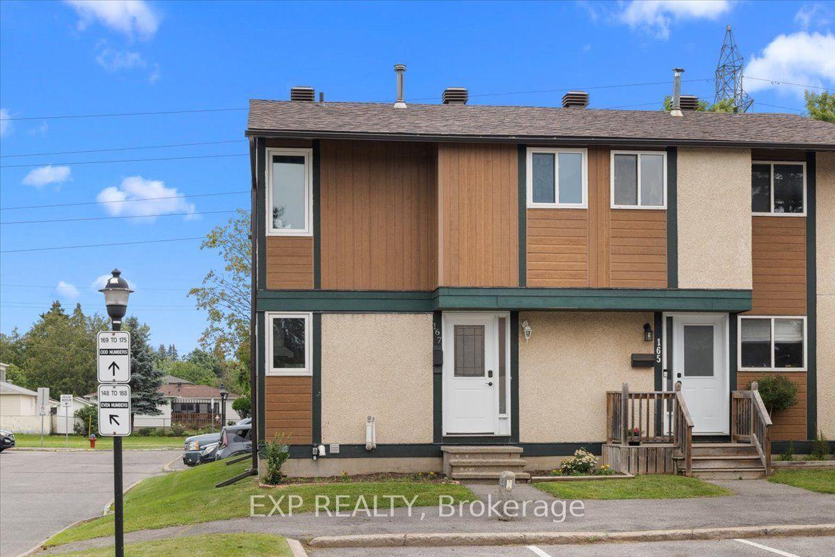 1449 Ridgebrook Drive, Cyrville - Carson Grove - Pineview — Condo Town for lease, photo 1
