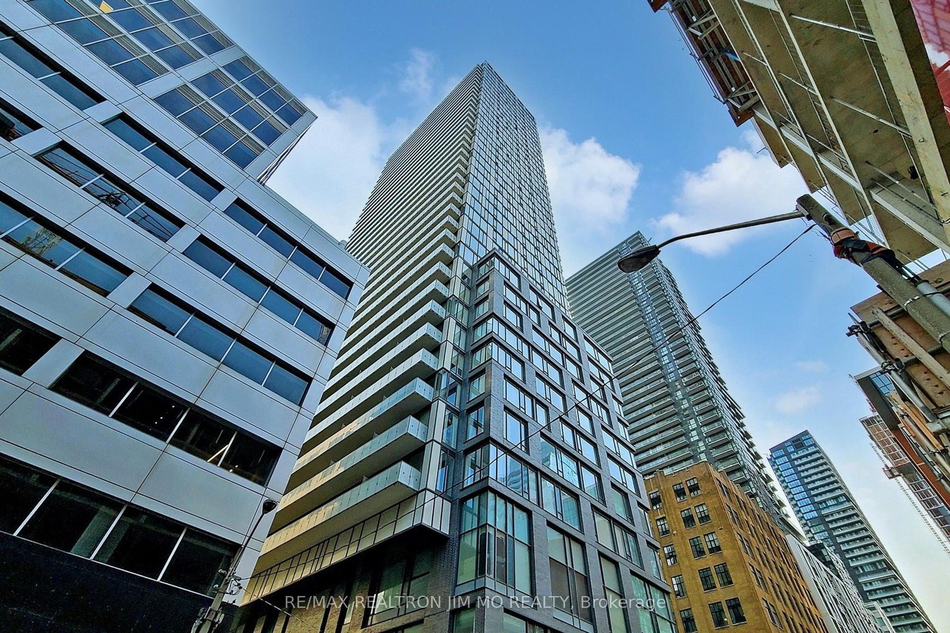101 Peter Street 3512 #3512, Toronto — Condo for lease, photo 1