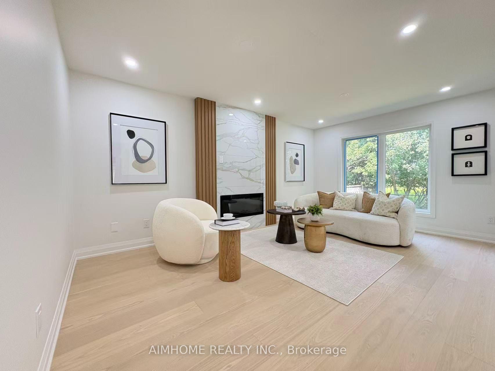 108 Berwick Crescent, Richmond Hill — Detached for lease, photo 1