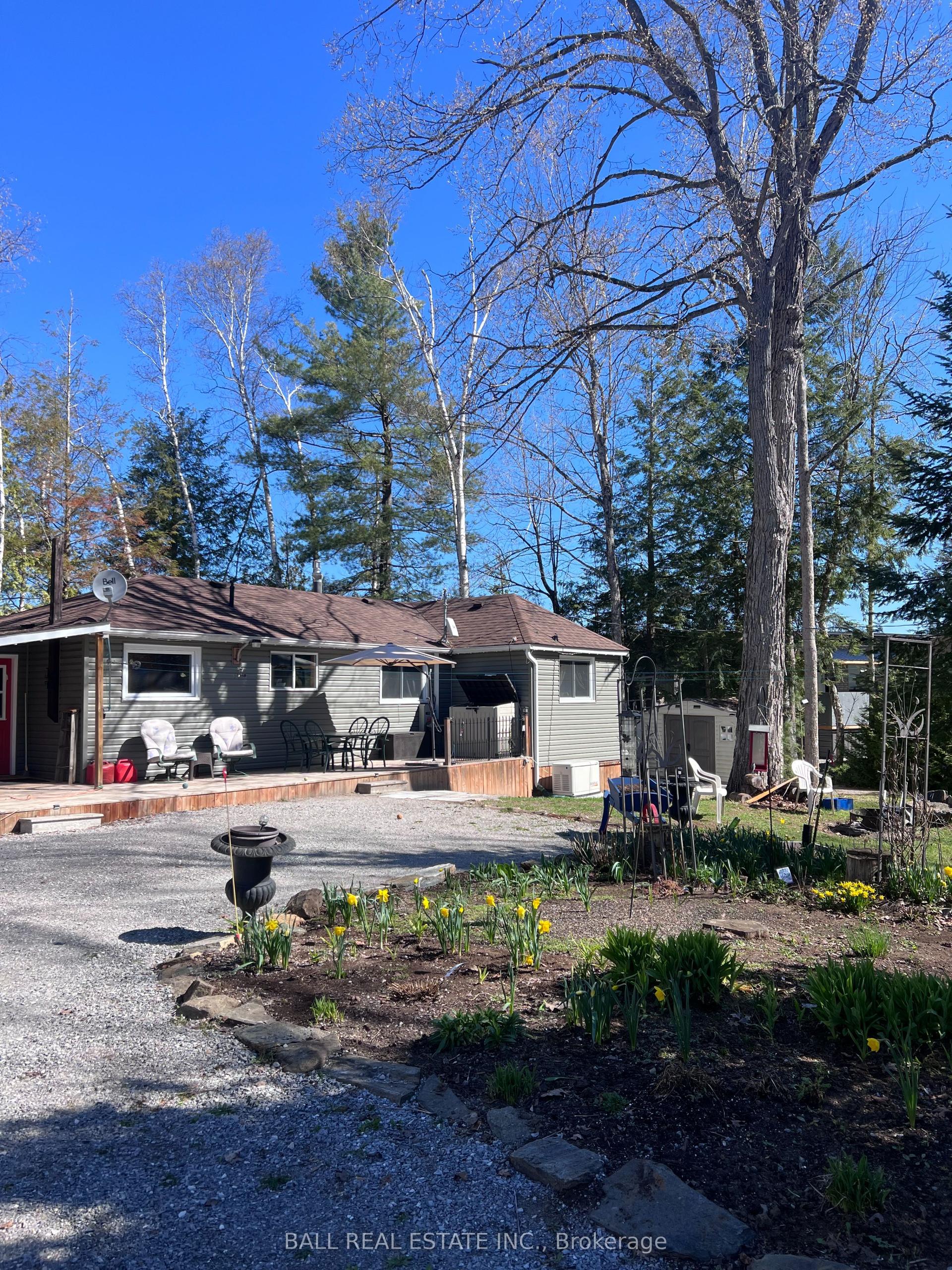 1561 Crystal Lake Road — photo 1