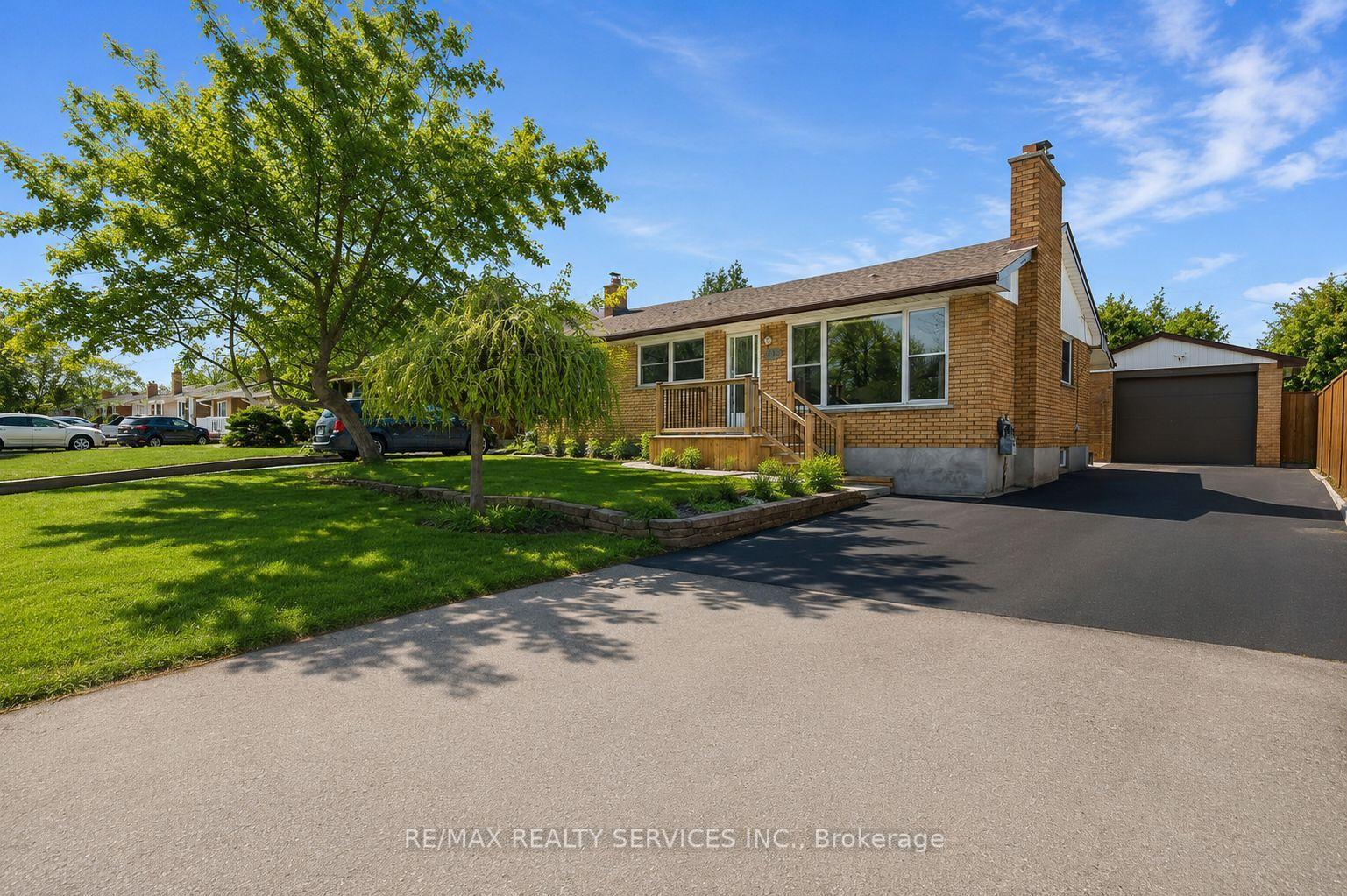 185 BURLINGTON Street, London South — Detached for sale, photo 1