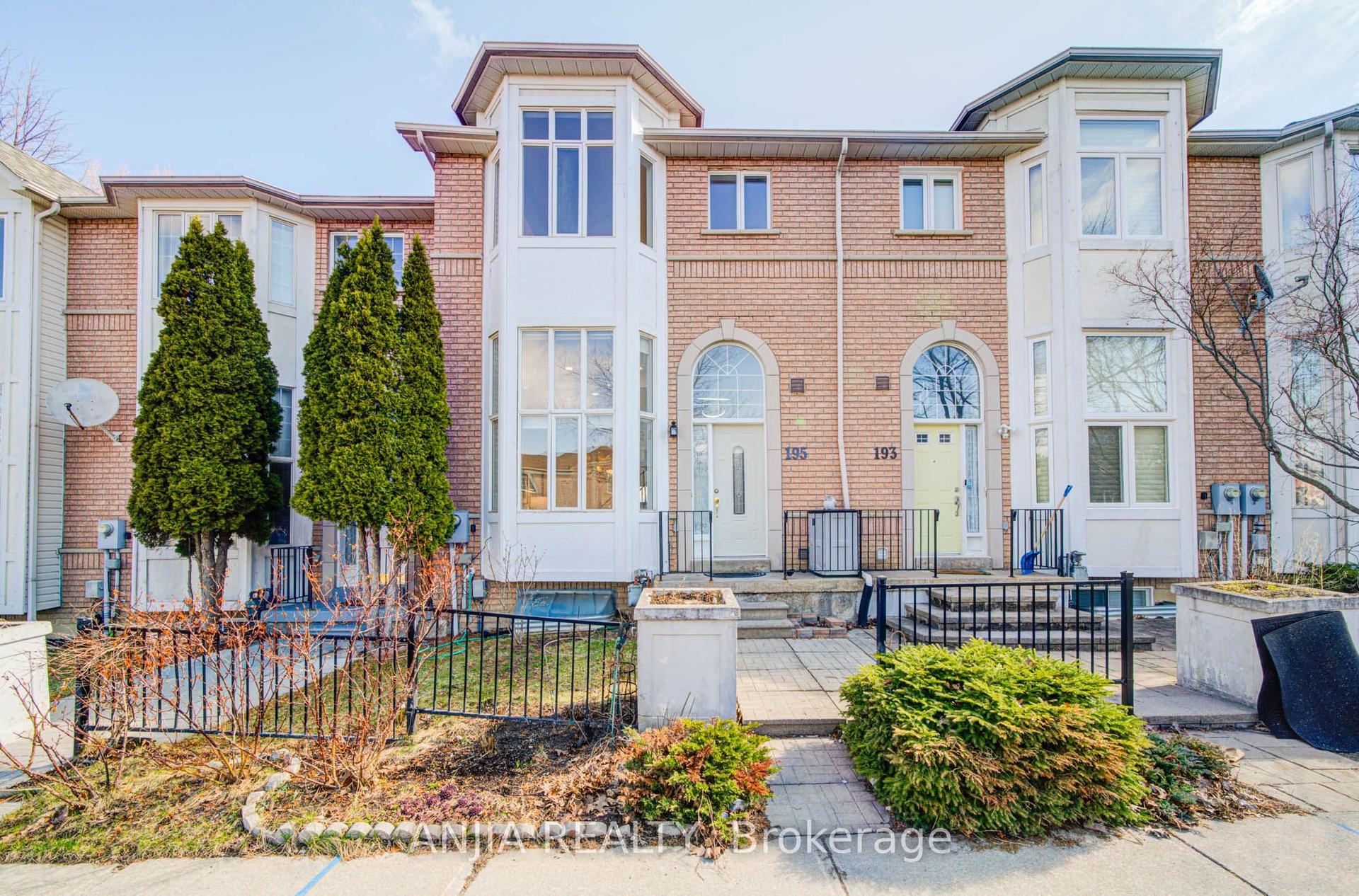 195 Shirley Drive — photo 1