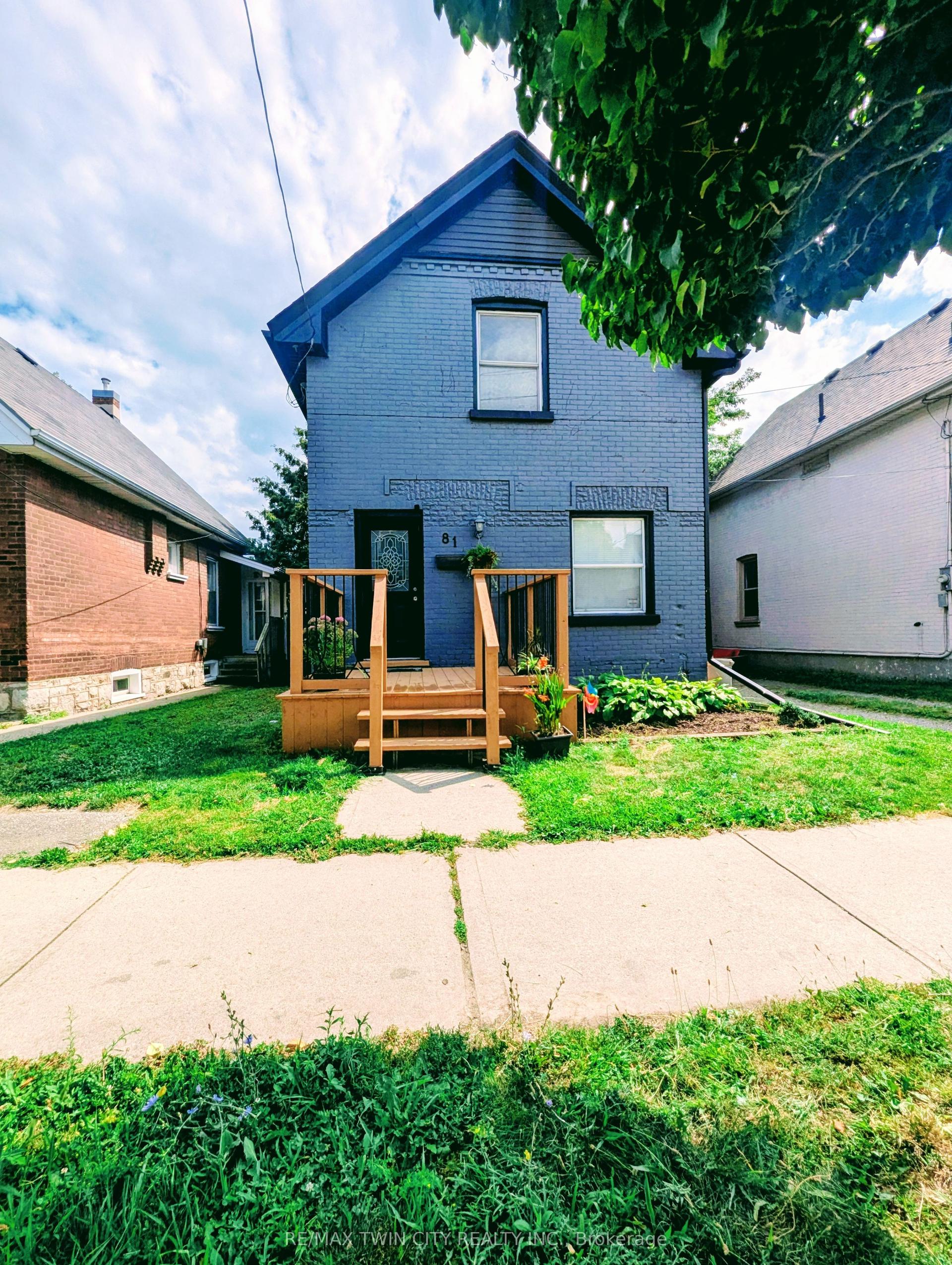 81 Grey Street, Brantford — Detached for sale, photo 1