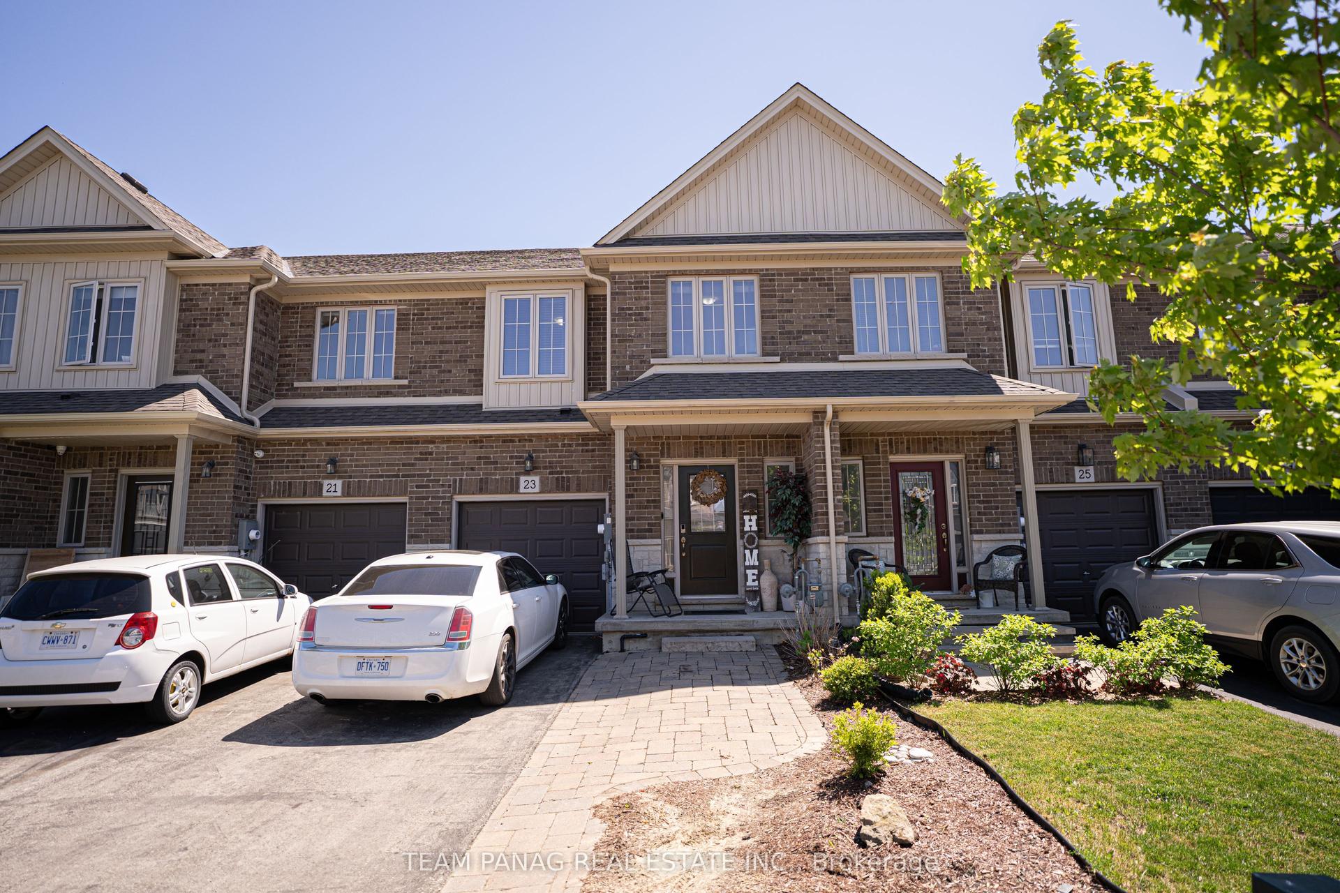 23 Fairgrounds Drive — photo 1