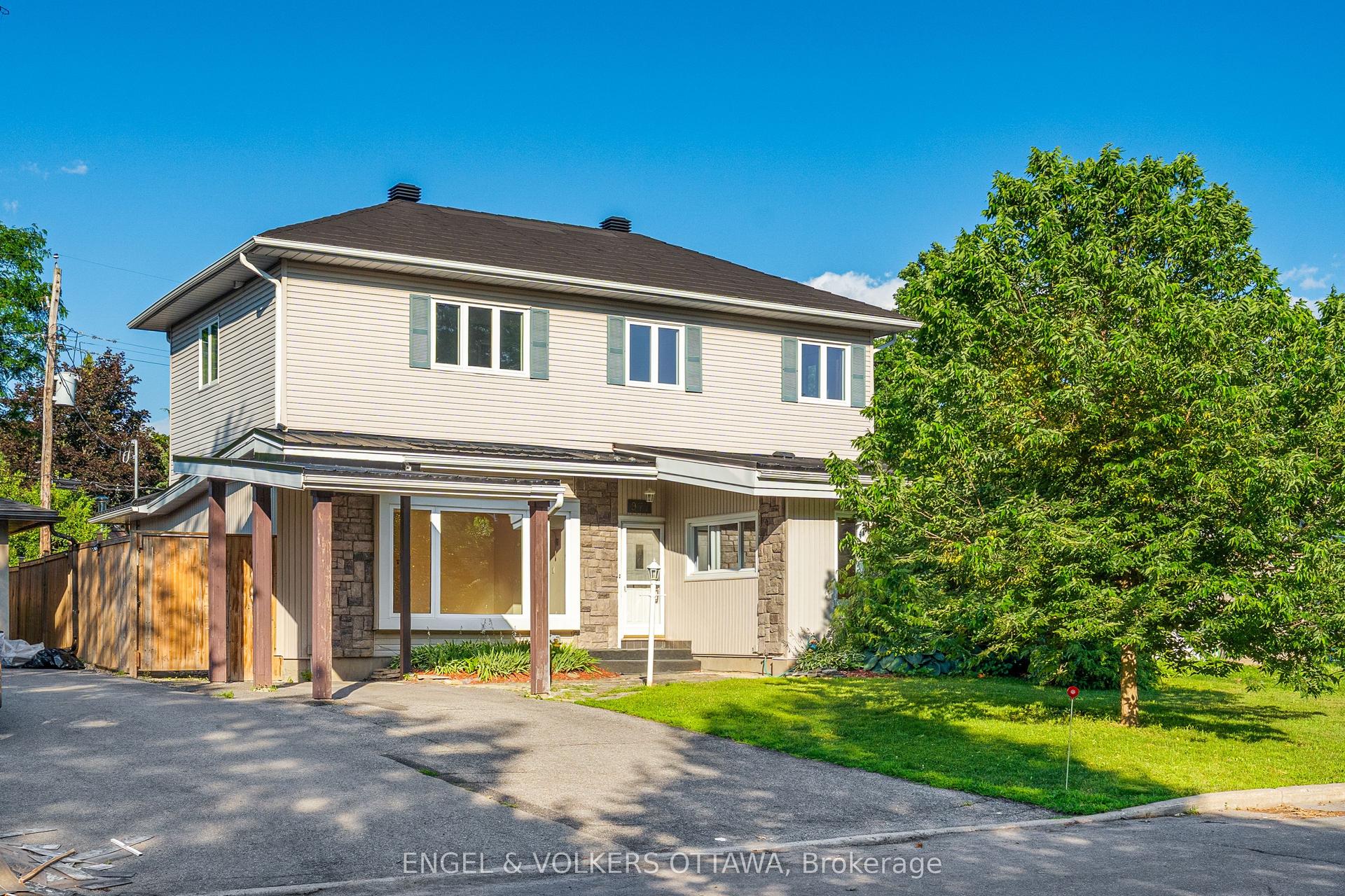 977 Blythdale Road, McKellar Heights - Glabar Park and Area — Detached for sale, photo 1