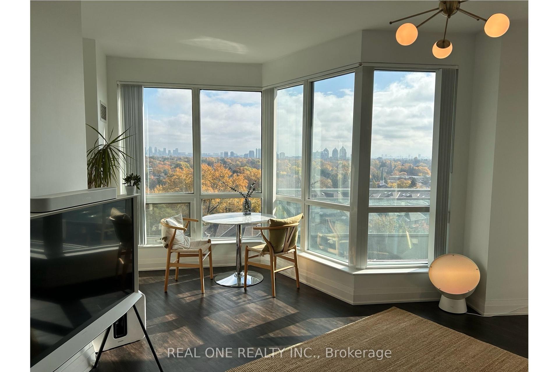 60 Byng Avenue 910 #910 — photo 1