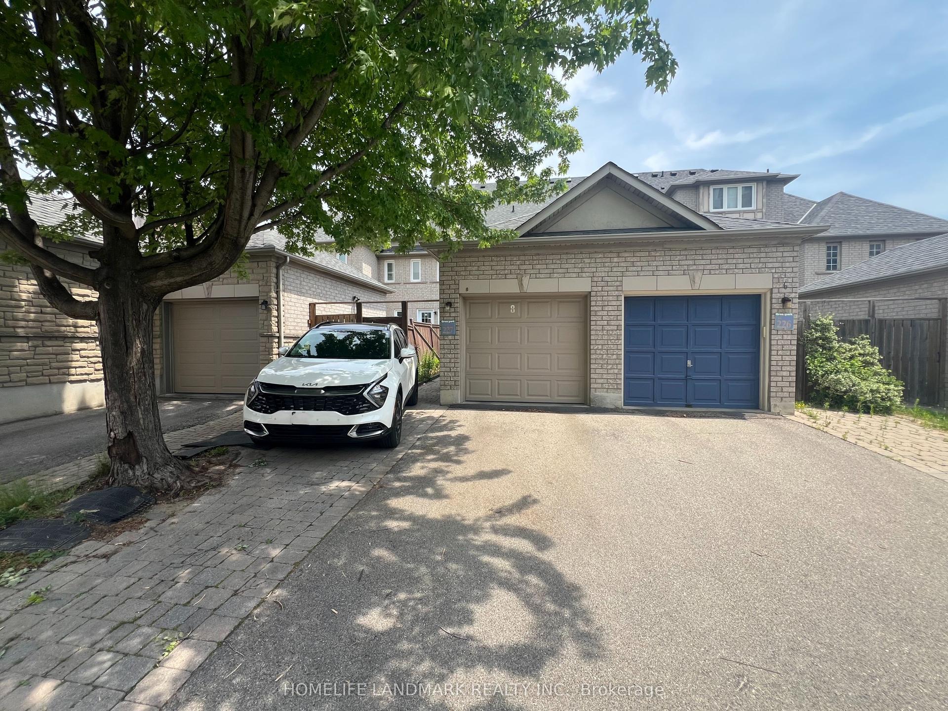 8 Baffin Court, Richmond Hill — Townhouse for lease, photo 1