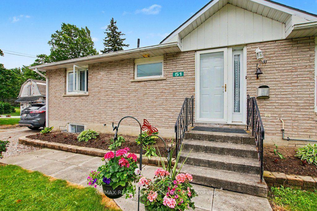 51 Schade Street — photo 1