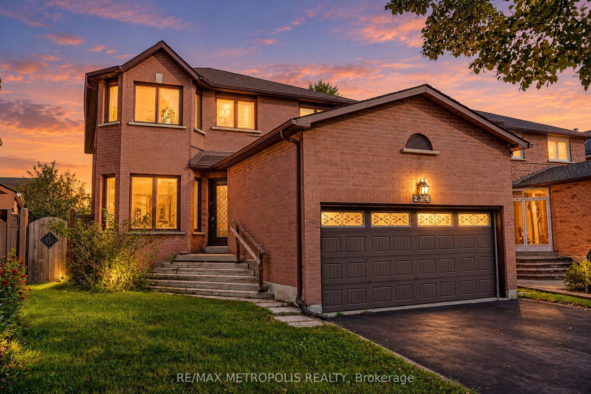 214 Elson Street, Markham — Detached for sale, photo 1