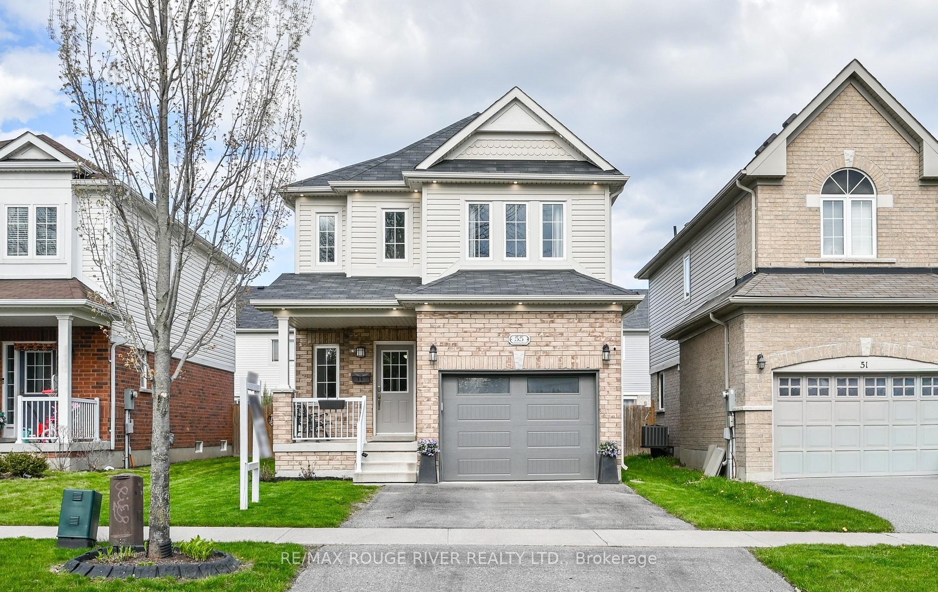 55 Redfern Crescent — photo 1