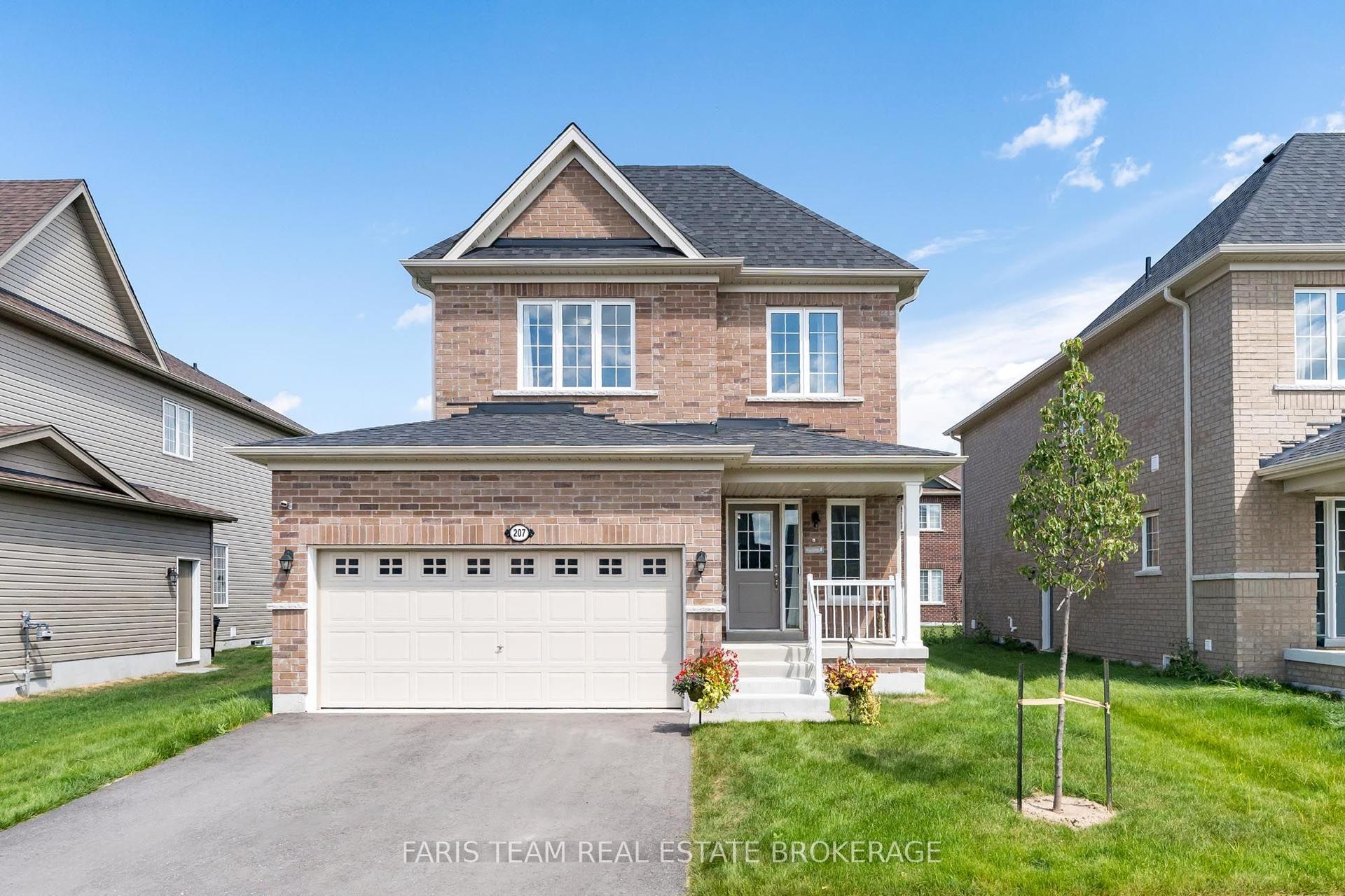 207 Cubitt Street, Clearview — Detached for sale, photo 1