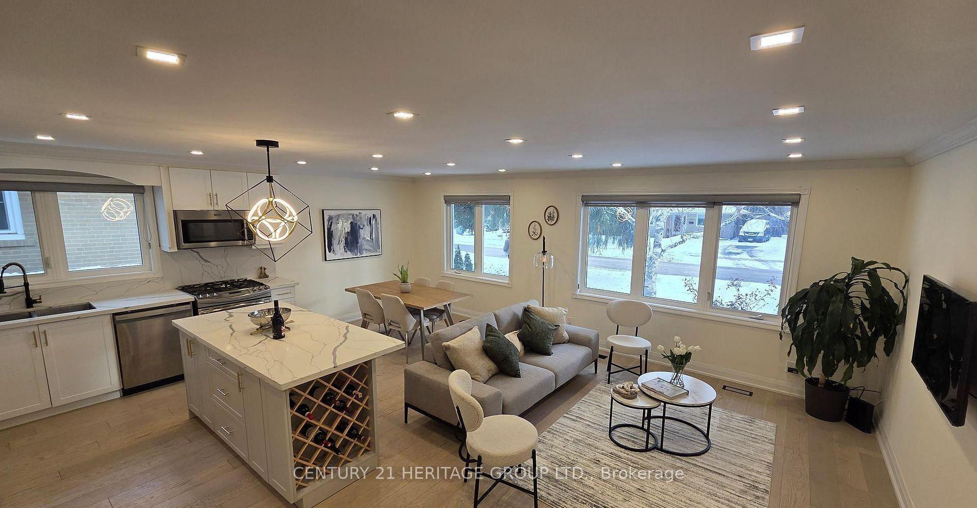 333 Paliser Crescent S — photo 1