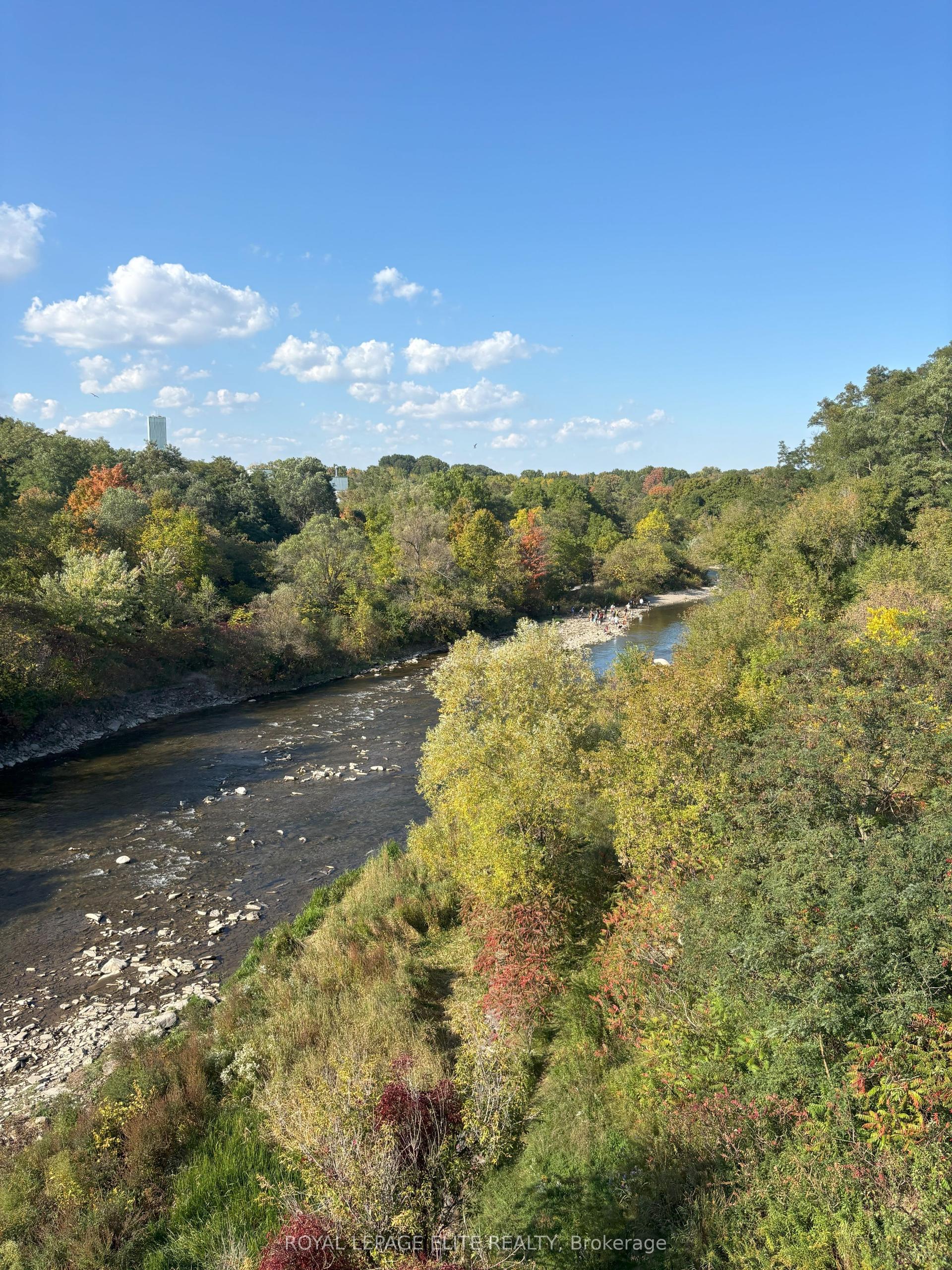 1631 Eglinton Avenue W — photo 1