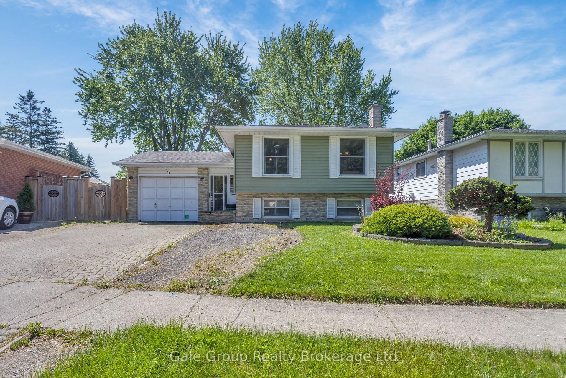 748 BOYLE Drive — photo 1