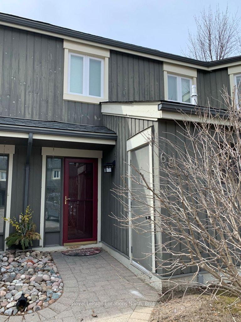 149 FAIRWAY Crescent 68 #68 — photo 1