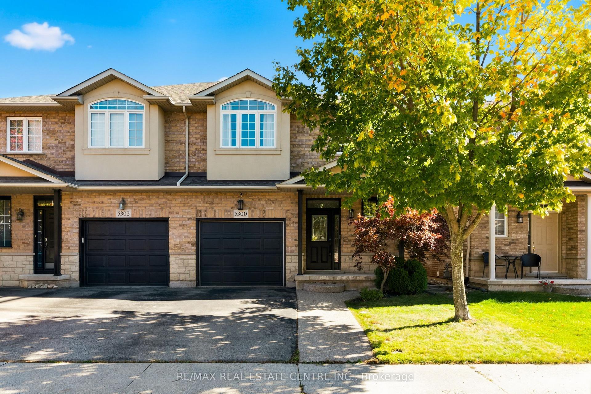 5300 Picketts Way, Burlington — Semi-Detached for lease, photo 1