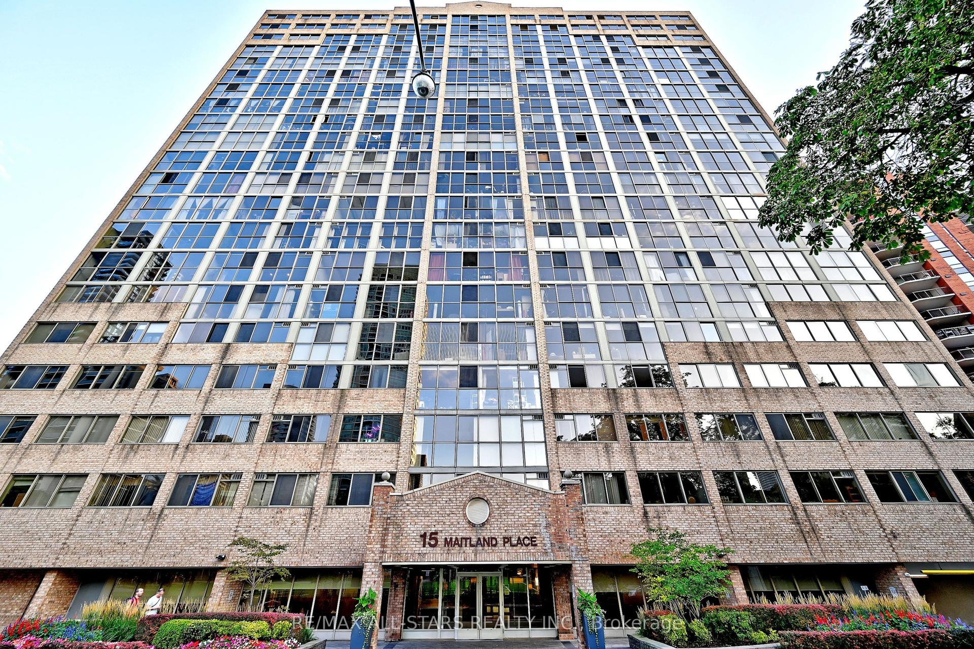 15 Maitland Place 2112 #2112, Toronto — Condo for sale, photo 1