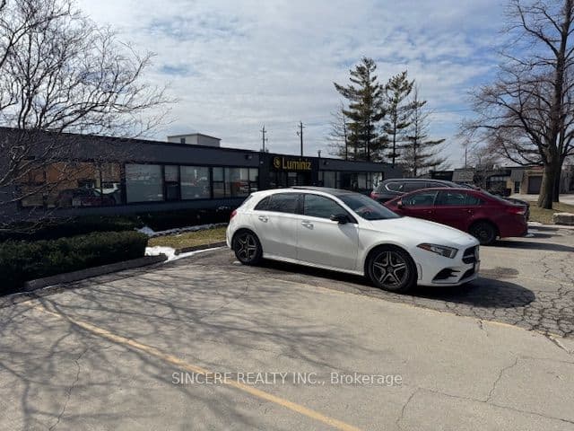 1 Hafis Road — photo 1