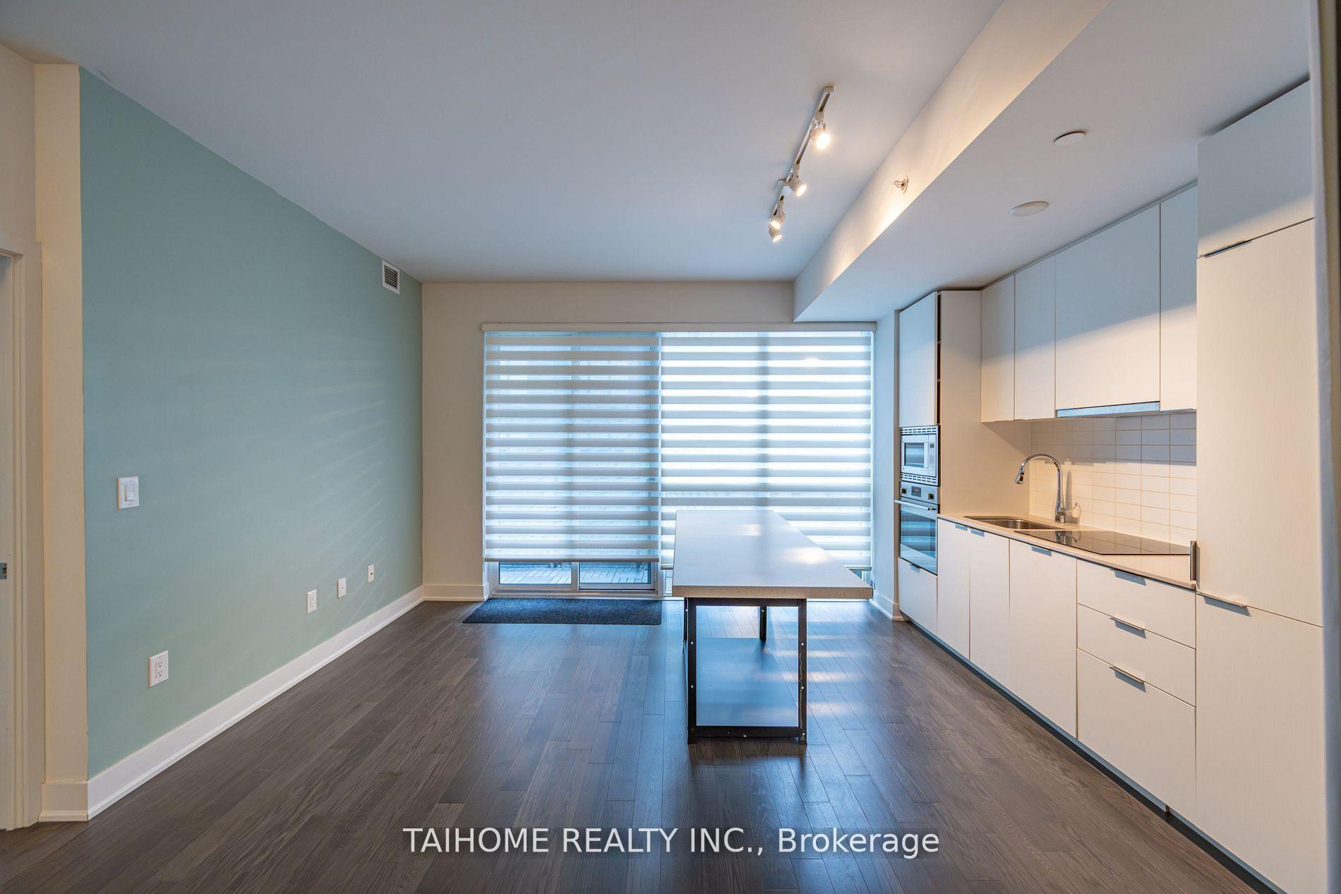 955 Bay Street 307 #307 — photo 1